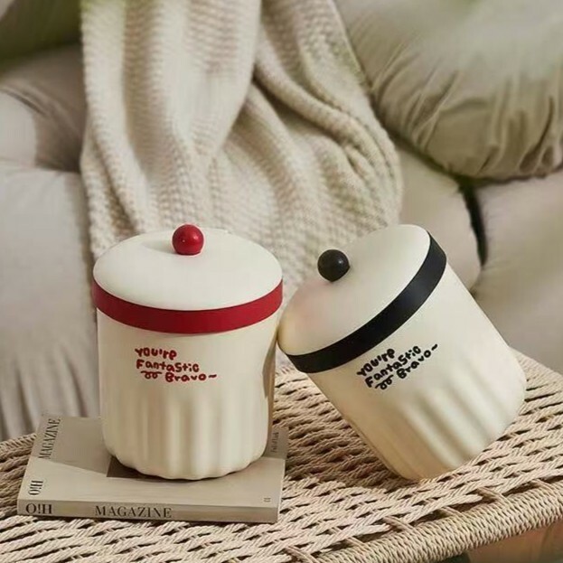 《5752》桌面字母小型翻蓋收納垃圾桶