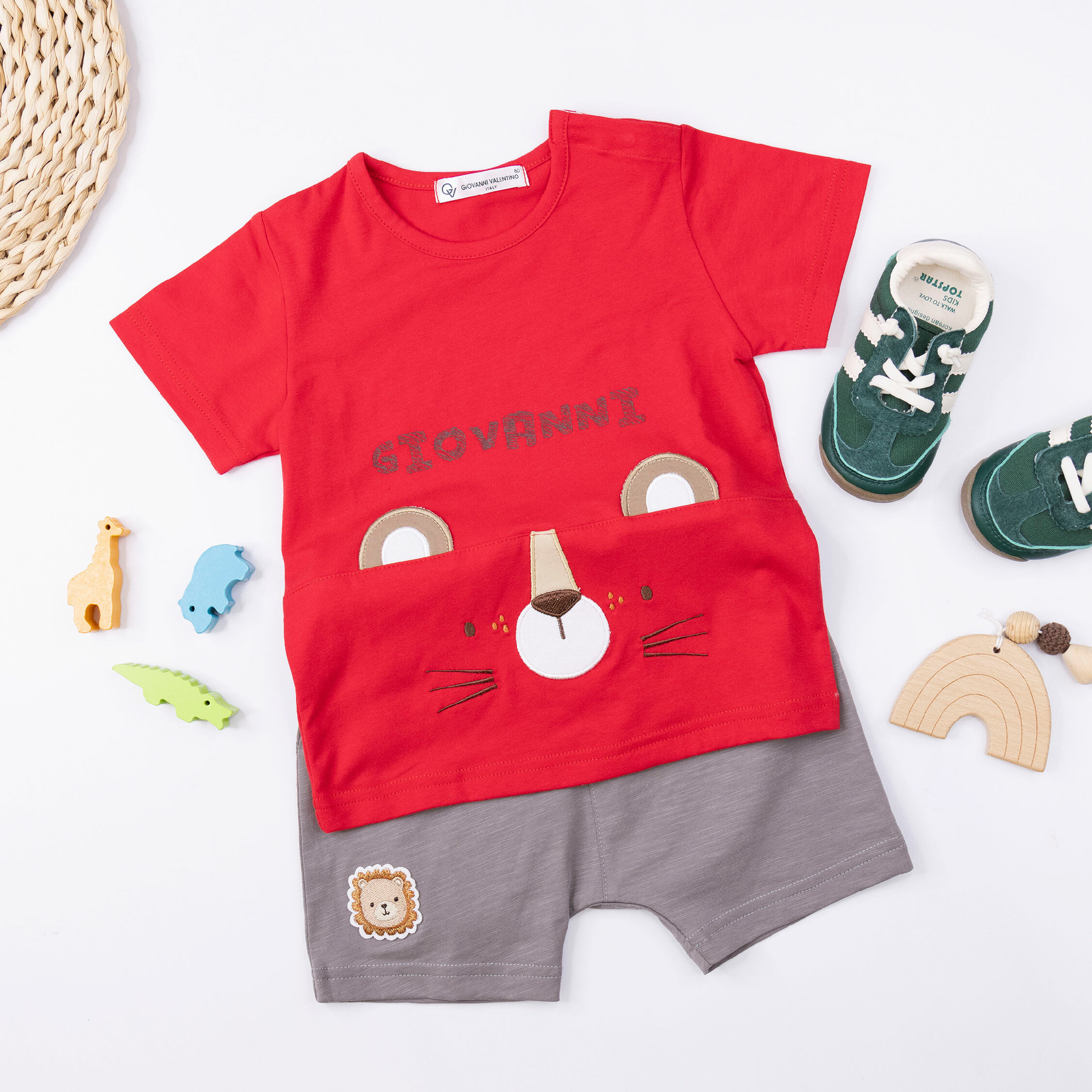 范侖鐵諾【32032】呆呆雀斑小獅子上衣