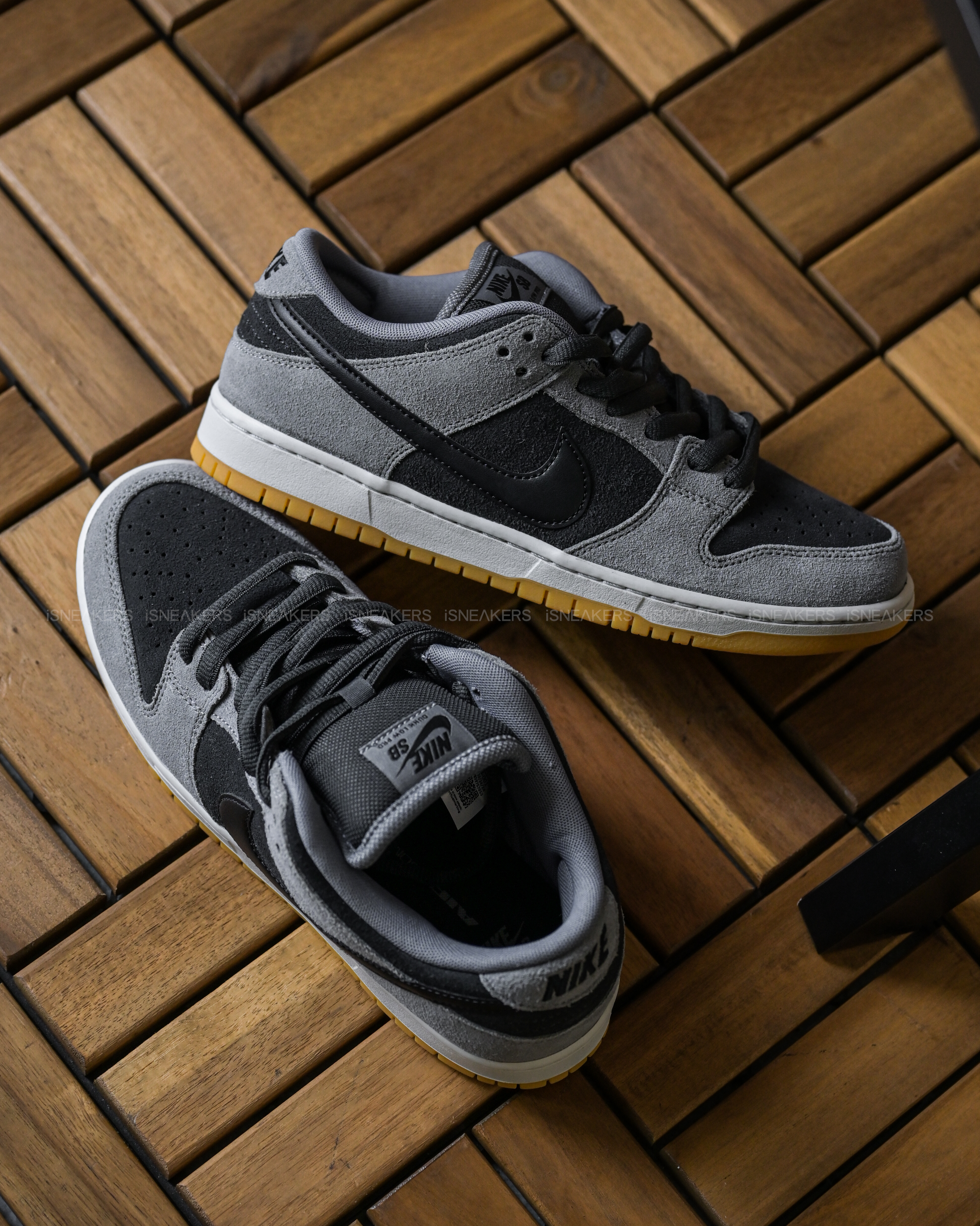 iSNEAKERS｜Nike SB Dunk Low "Dark Smoke Grey" 煙灰 HF3063-001
