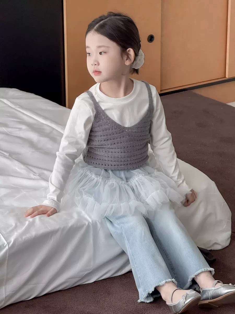 破鬚淺藍牛仔喇叭褲