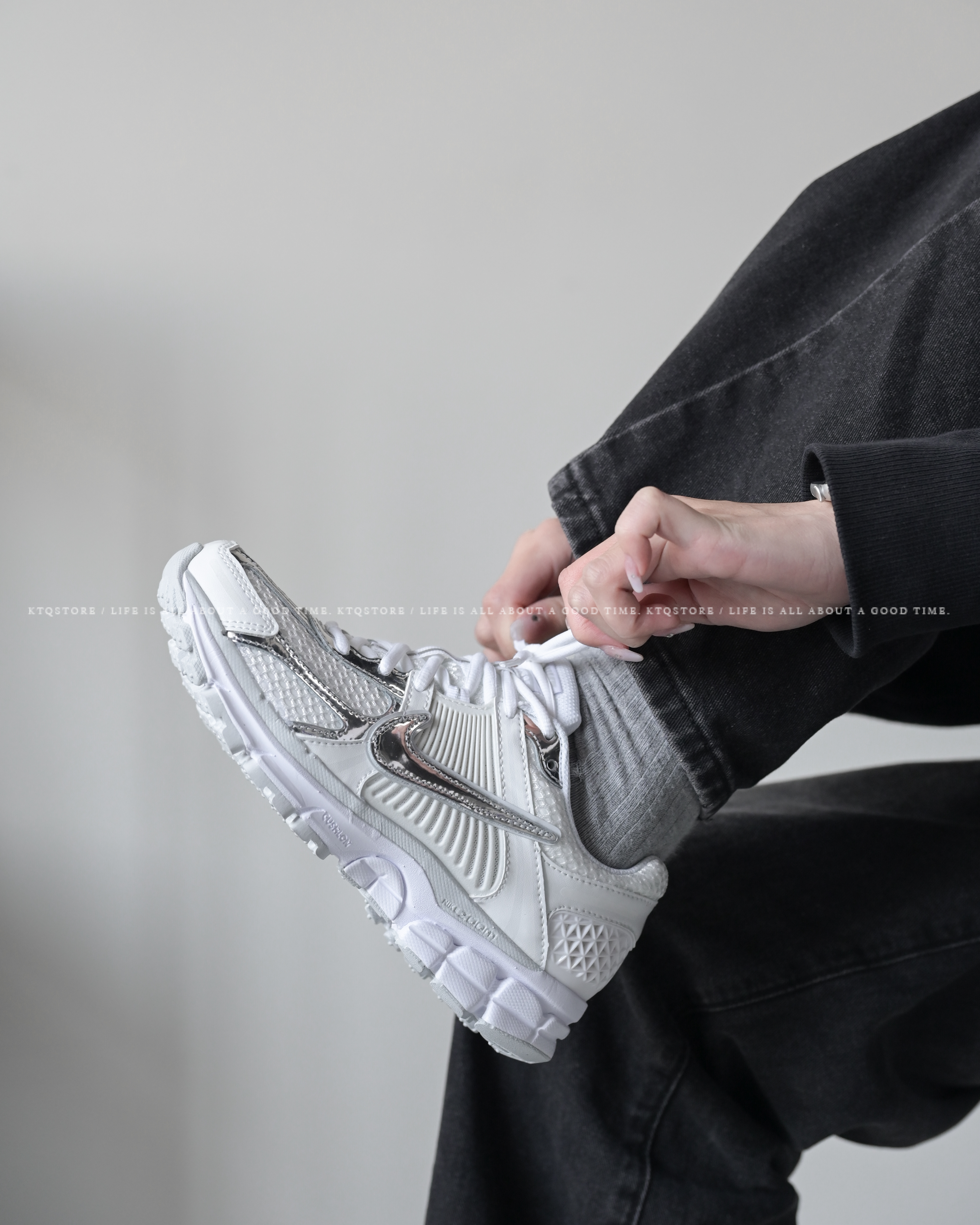 KTQ STORE ‧ Nike Zoom Vomero 5 白銀復古鞋 HF7723-100