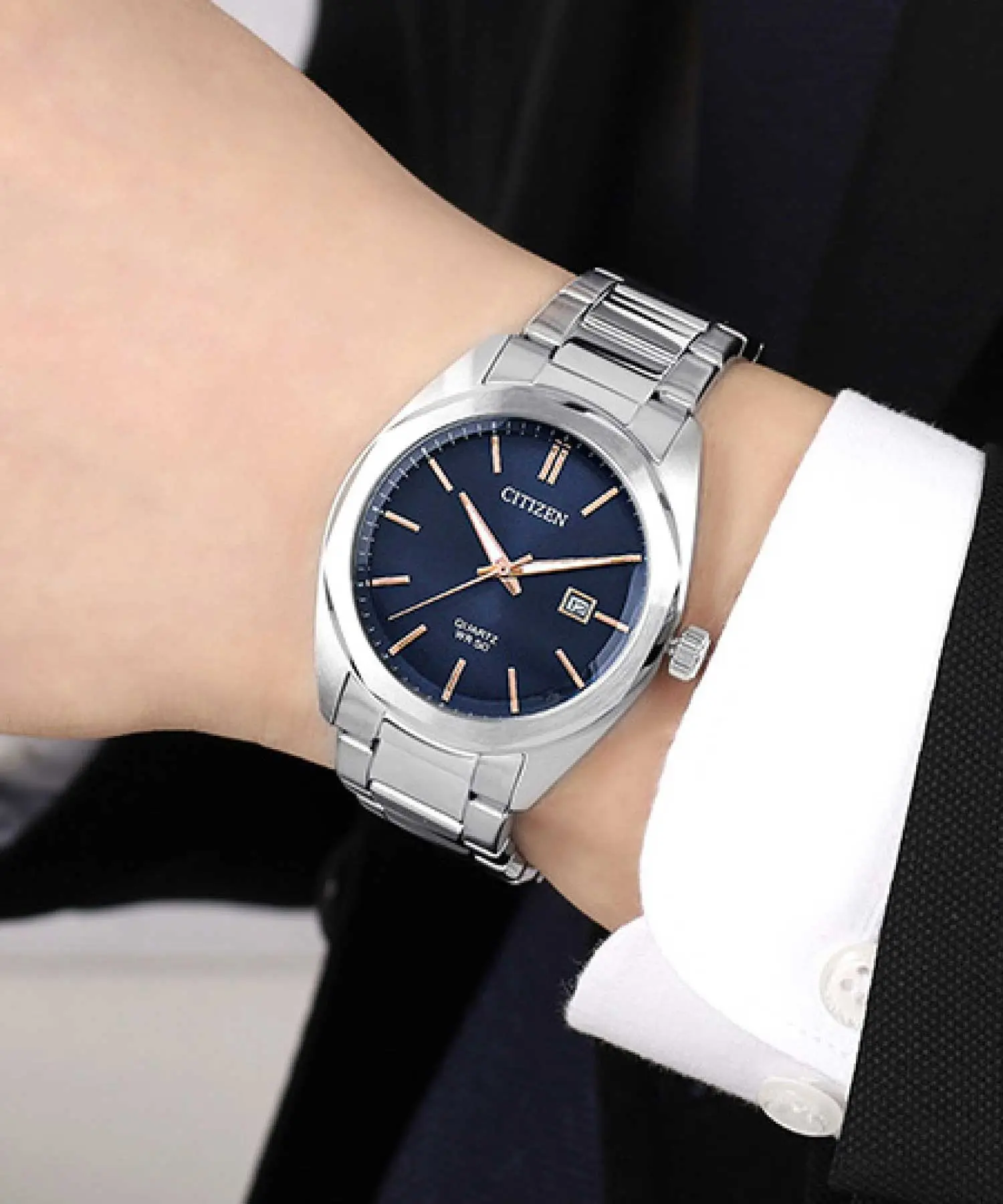 萬年鐘錶 - Citizen 星辰錶  石英機芯  紳士款藍色面盤石英不鏽鋼男錶 BI5110-54H 錶徑41MM