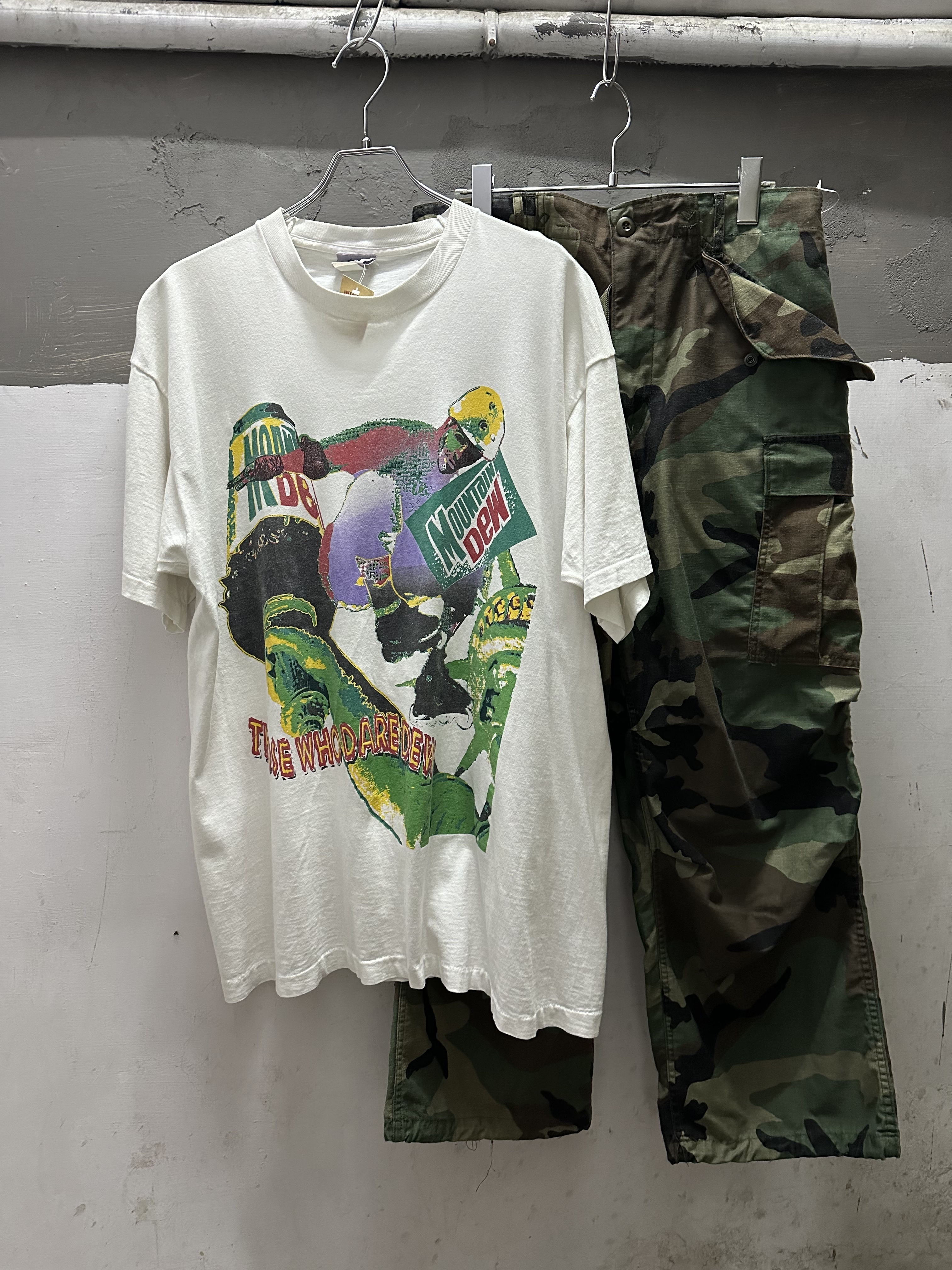 90s MOUNTAIN DEW Tee Made in USA
