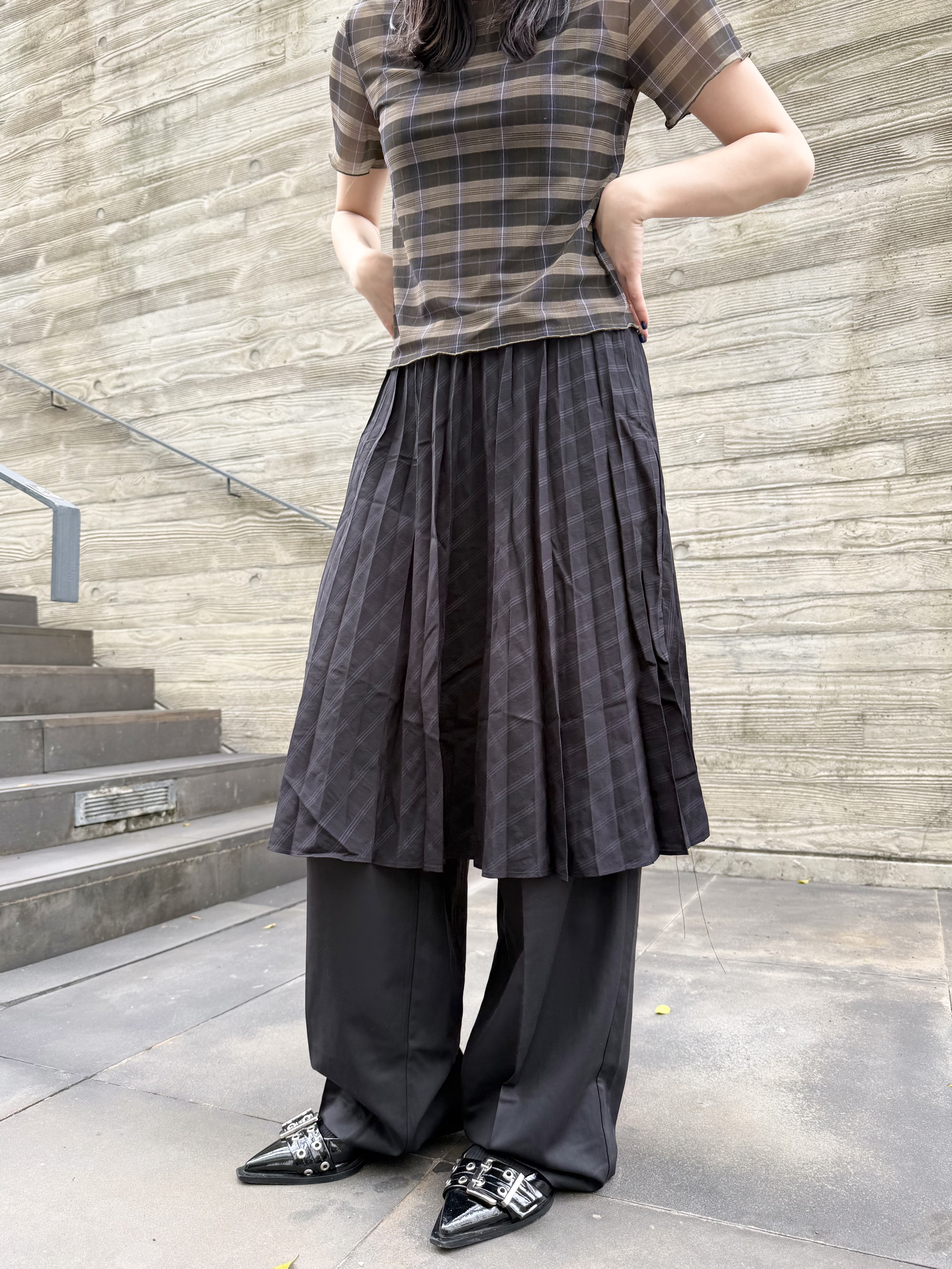 [兩色入]格仔百摺西裝裙褲(Black)