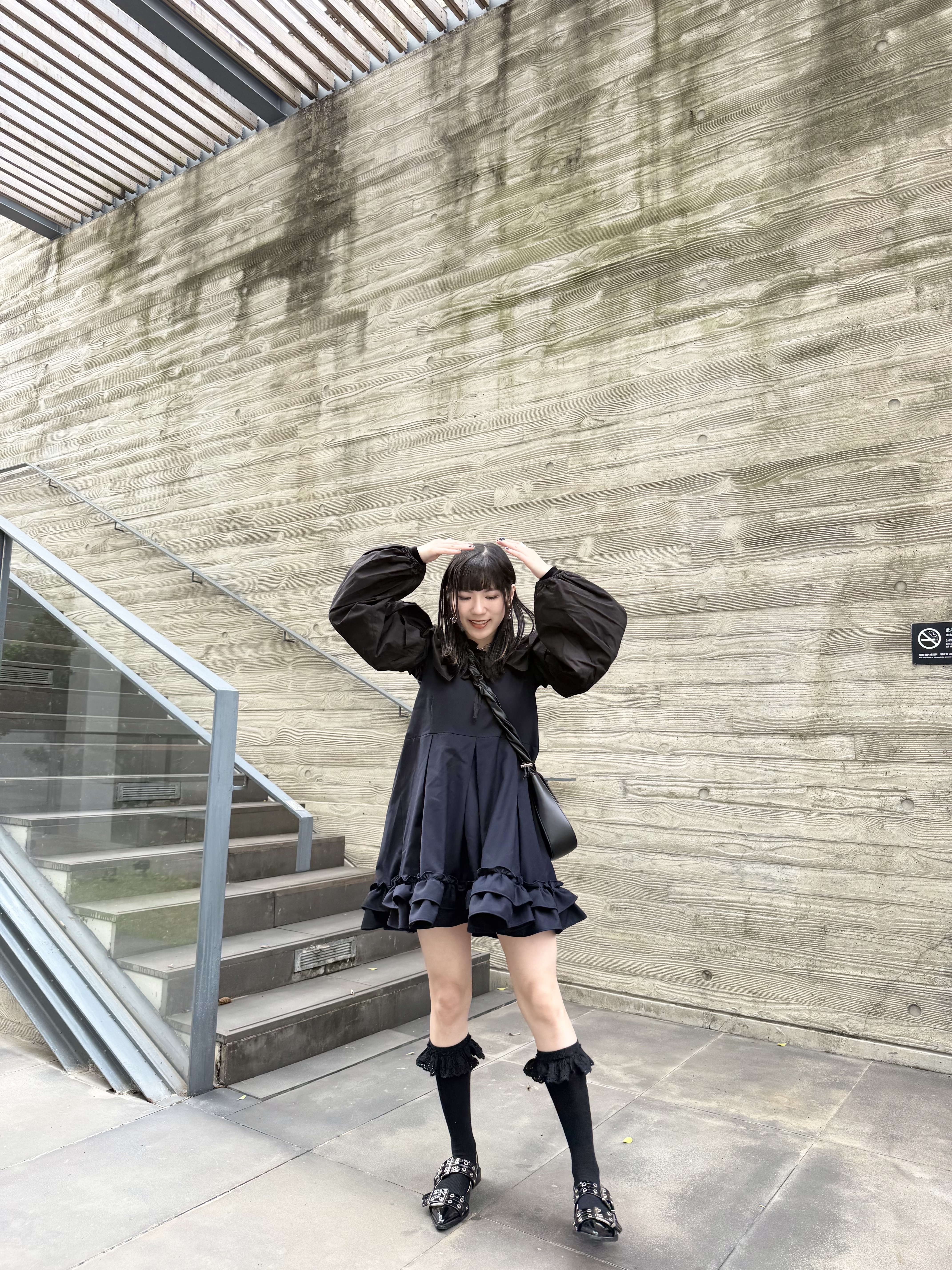 [兩色入]瞬間日系雙層RUFFLE外罩衣(Black)