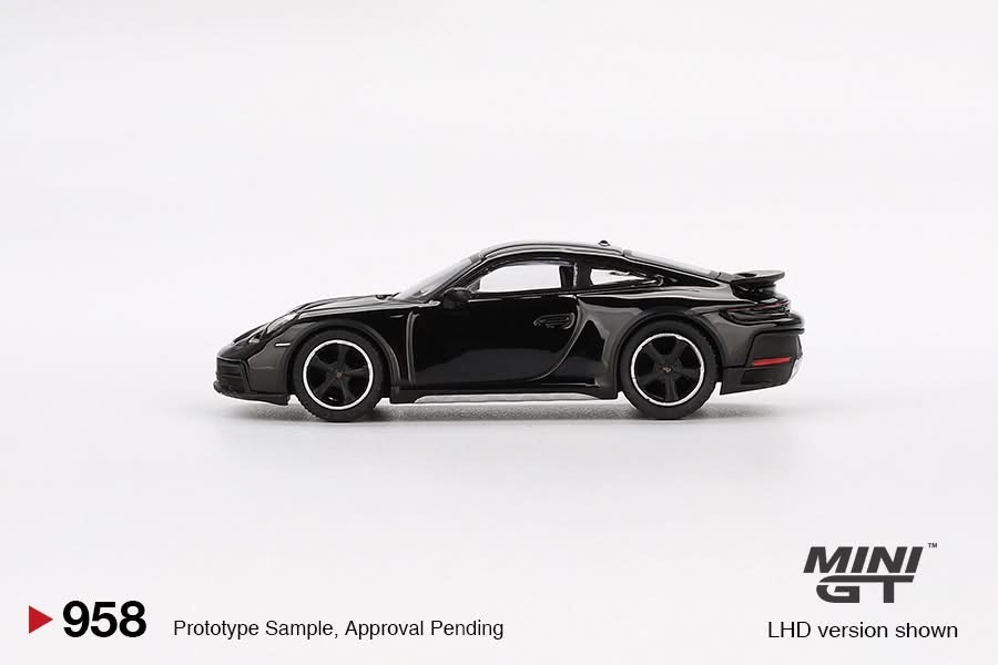 【預訂】Mini GT #958 Porsche 911 Dakar Black