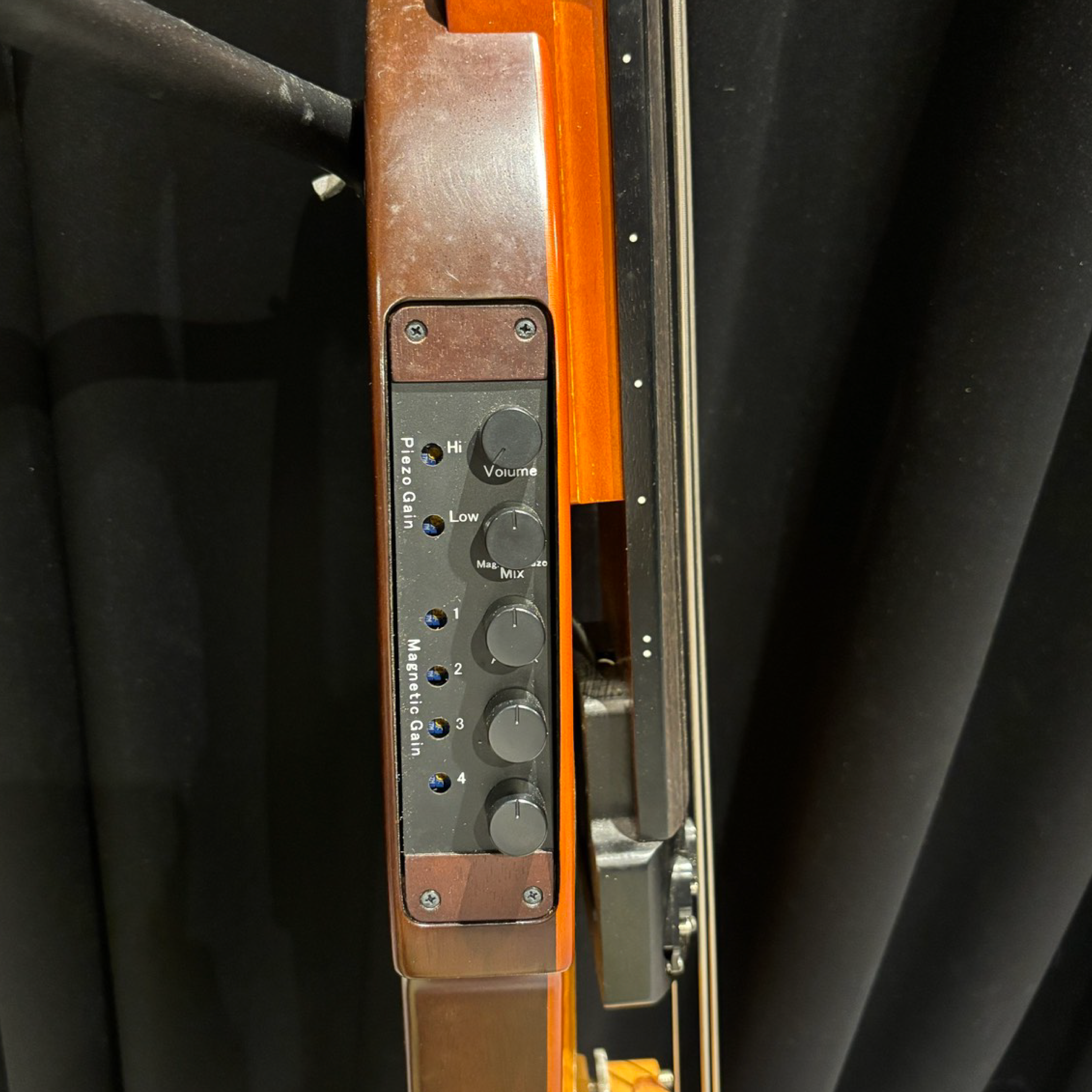 【日租】 ARIA 【日租】 ARIA / SWB-04 電DOUBLE BASS 第 3 張圖片｜三峽吉他 / Bass