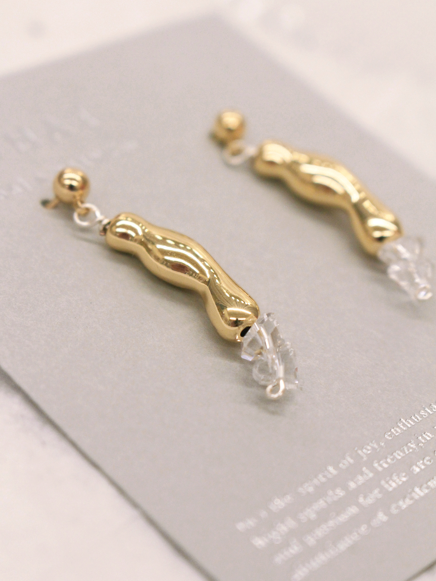 未來預判。MUCHAT手作14KGP幾何金管水晶純銀針耳環