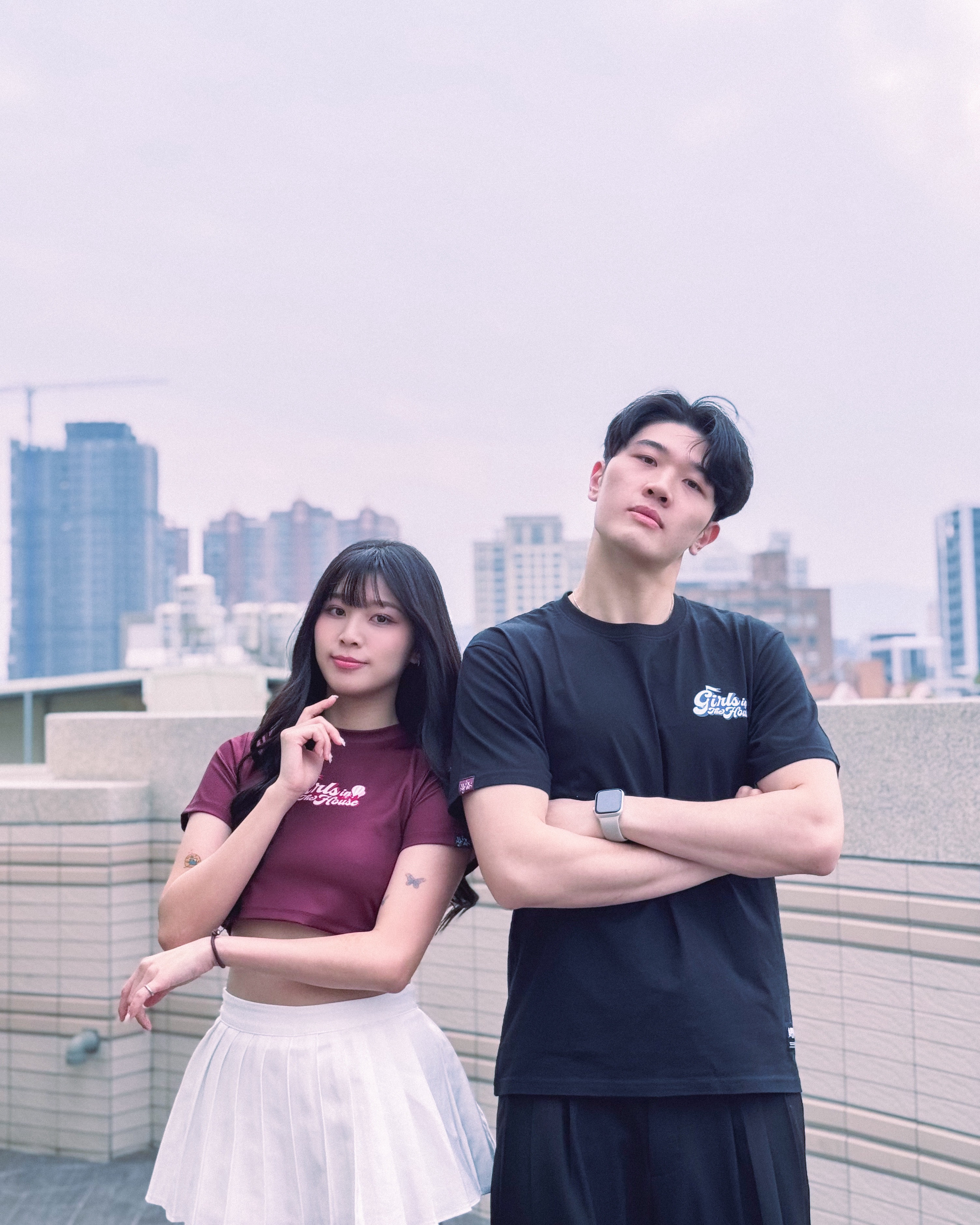 Girls in the house 短T ｜情侶款