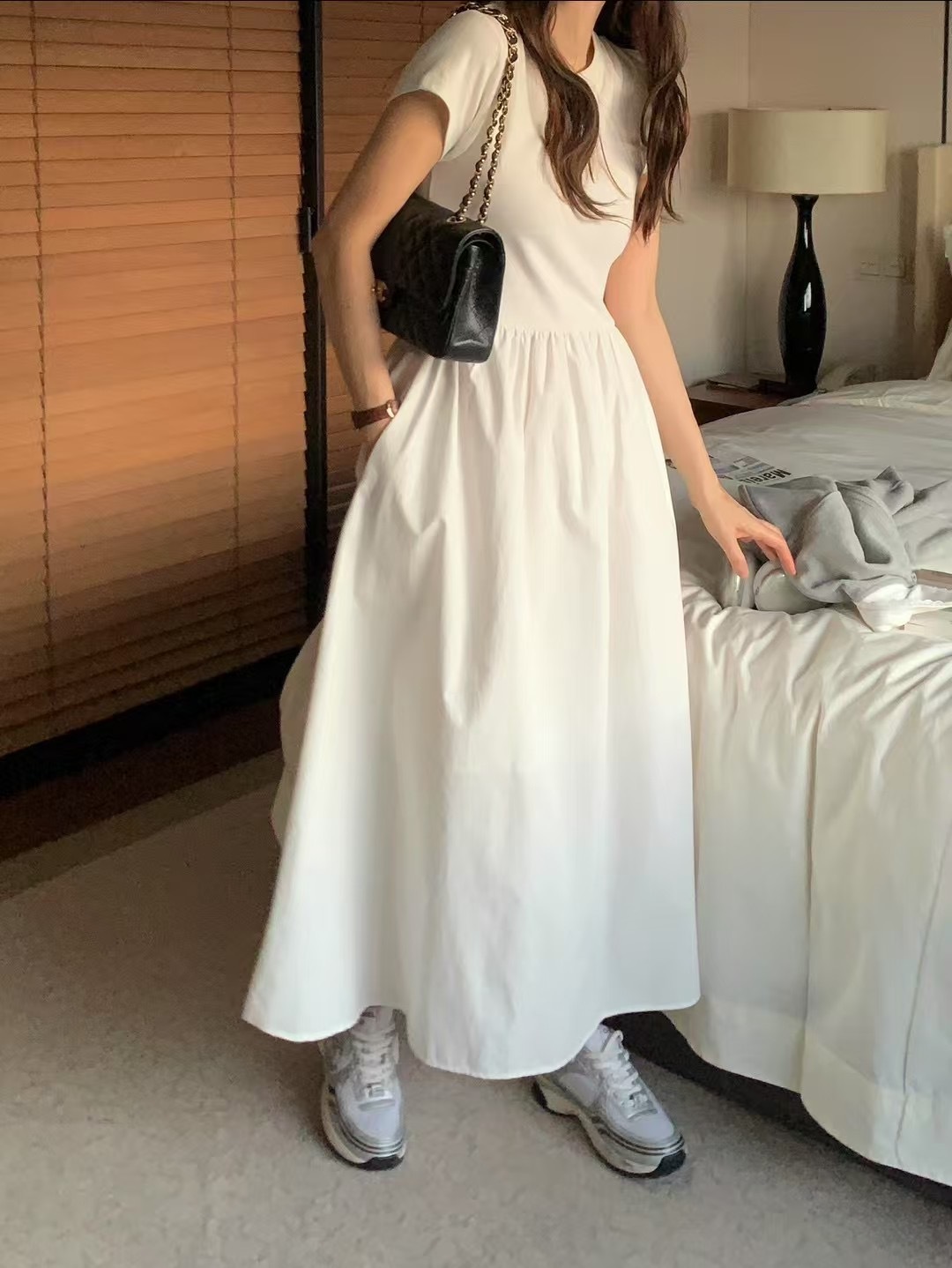 #228N379 無限百搭，彈力綿短袖傘擺連衣裙