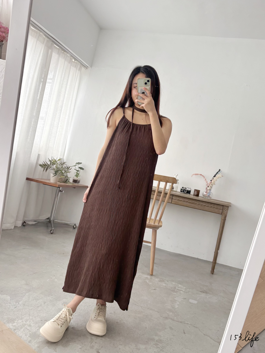 |現貨|慵懶壓紋舒適細肩長洋裝(2色)