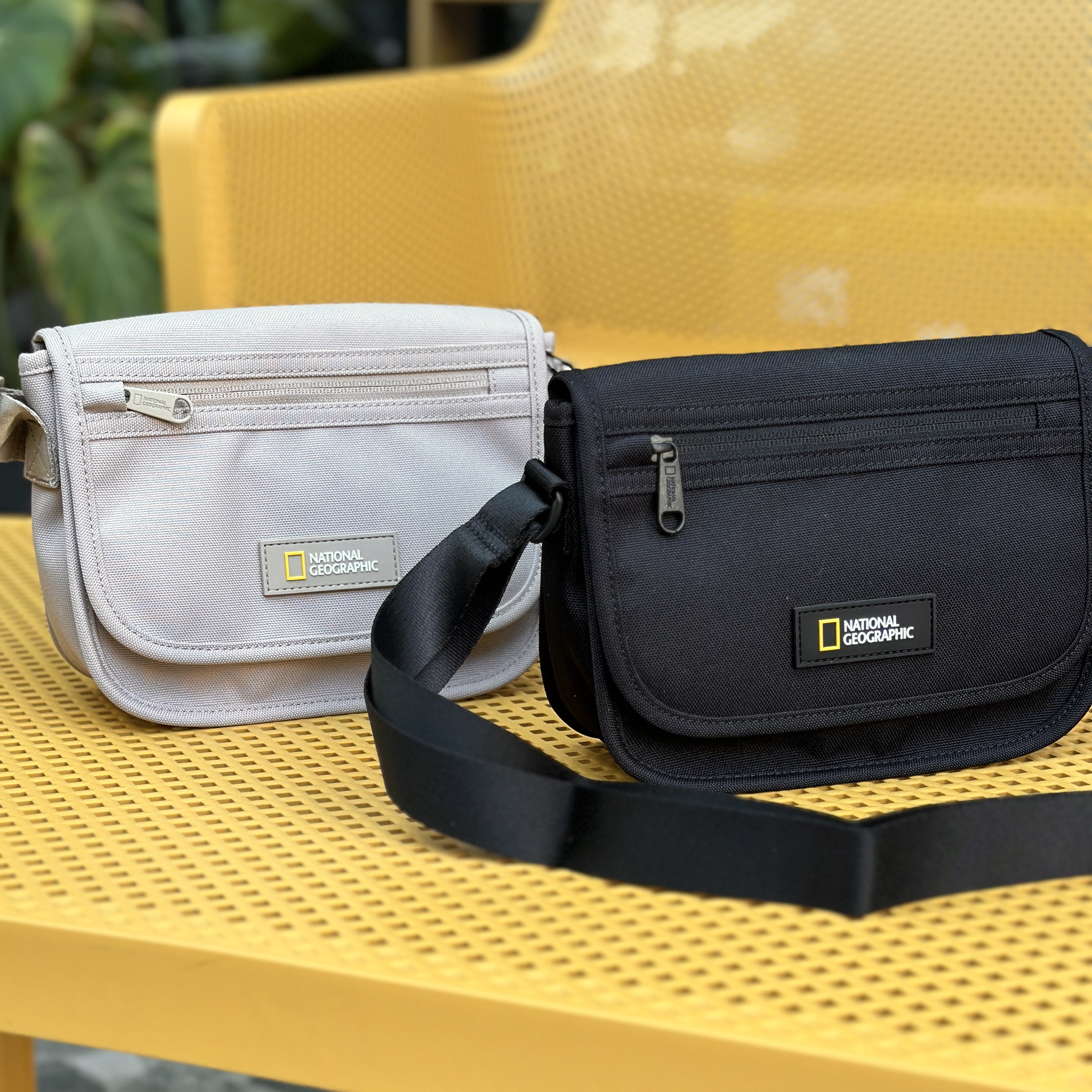 【現貨】NATIONAL GEOGRAPHIC 國家地理 布章Logo 郵差包 小款 側背包 N255ACR310