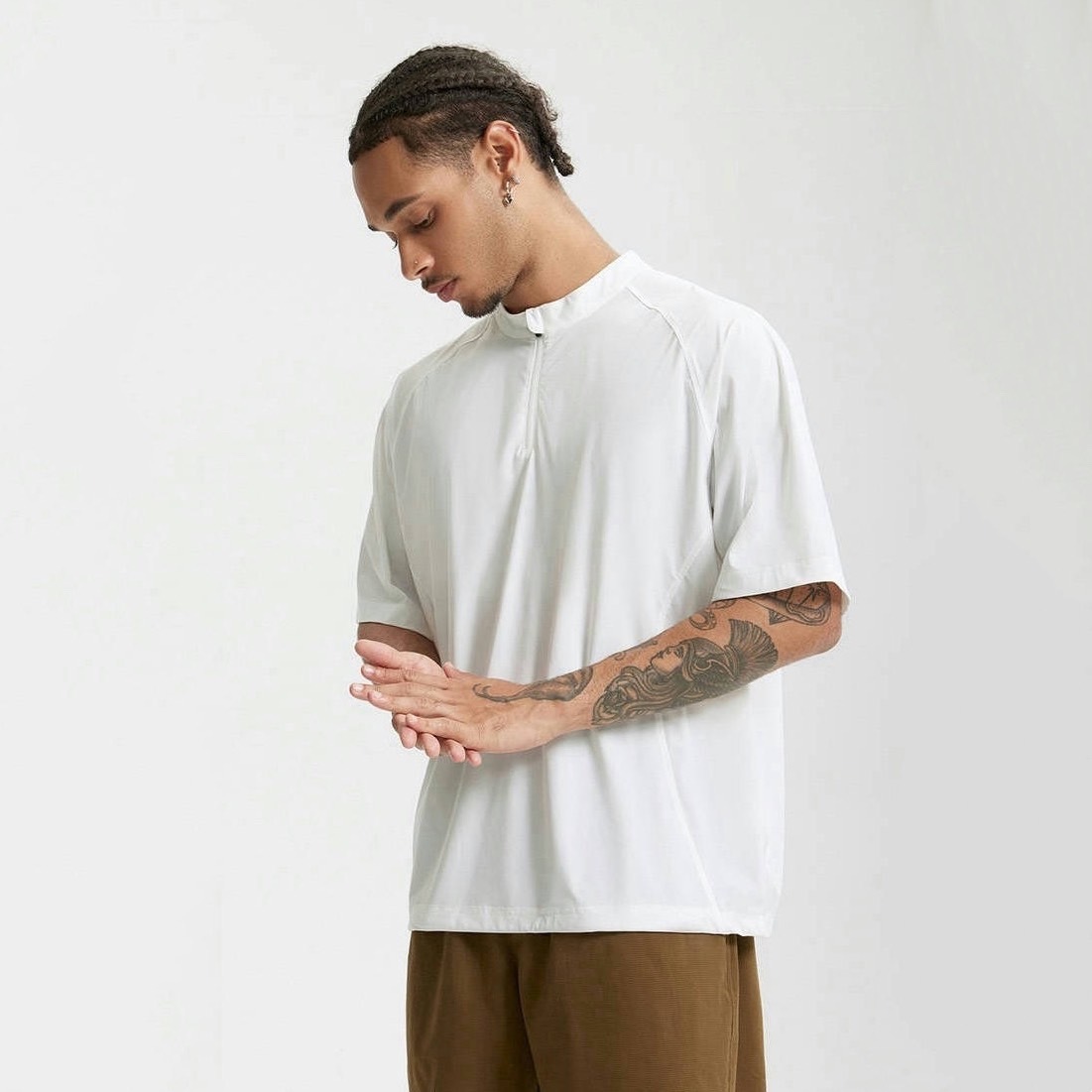 微高領涼感輕型戶外運動T恤