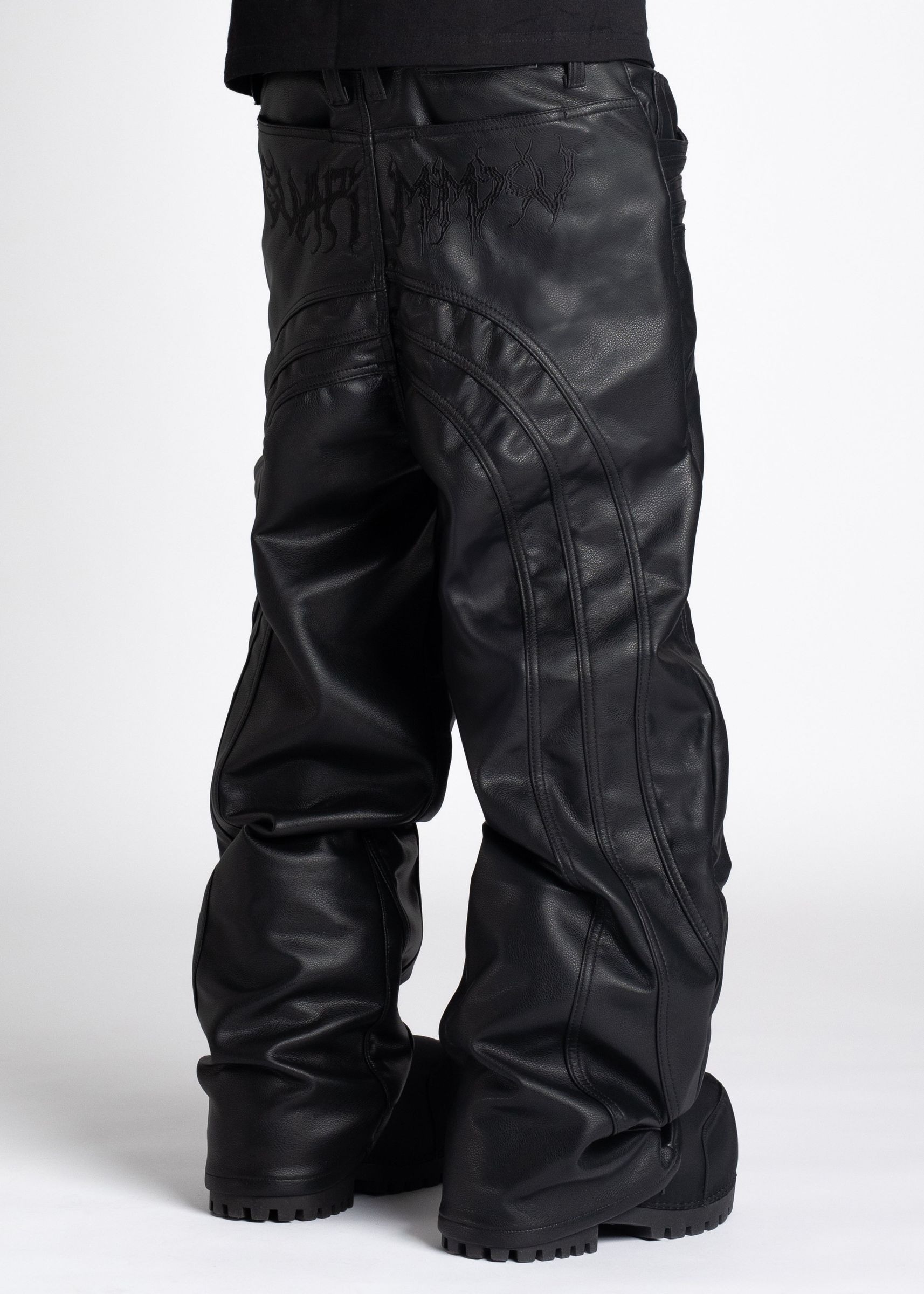 GUAPI / Baggy Leather Pant - Obsidian Black