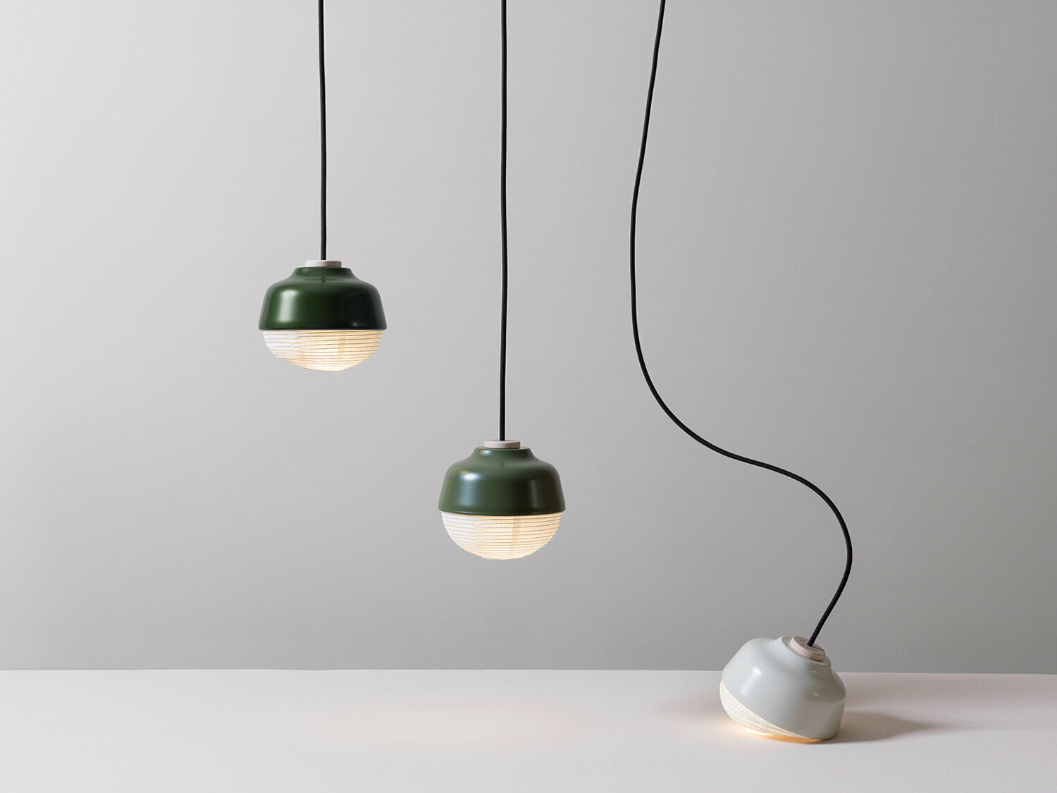 一盞東西吊燈 (小尺寸/ 綠色/ 軌道版)