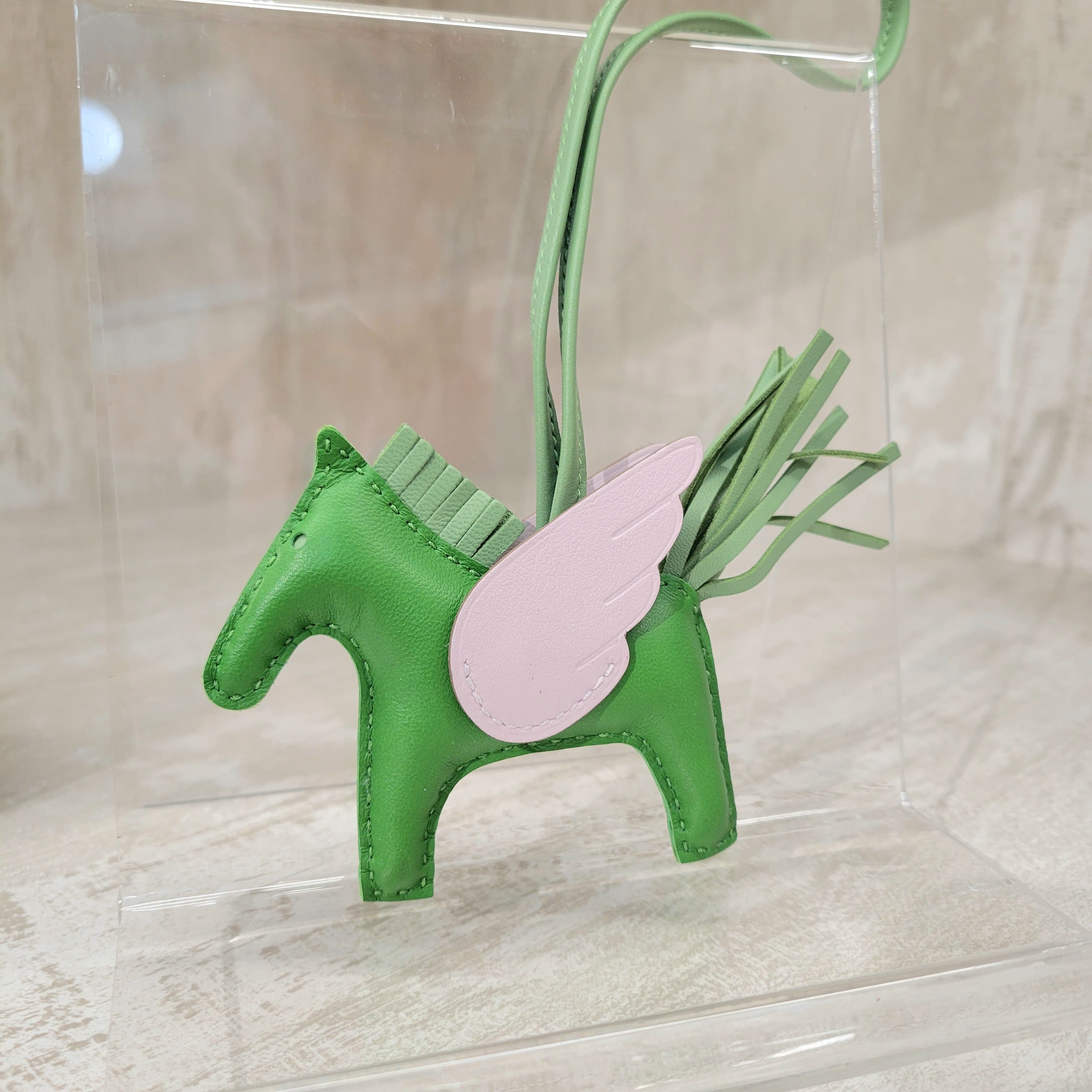 Hermes Rodeo Pegase vert yucca /3i vert criquet / mauve pâle pm size 絲蘭綠/牛油果綠/夢幻紫