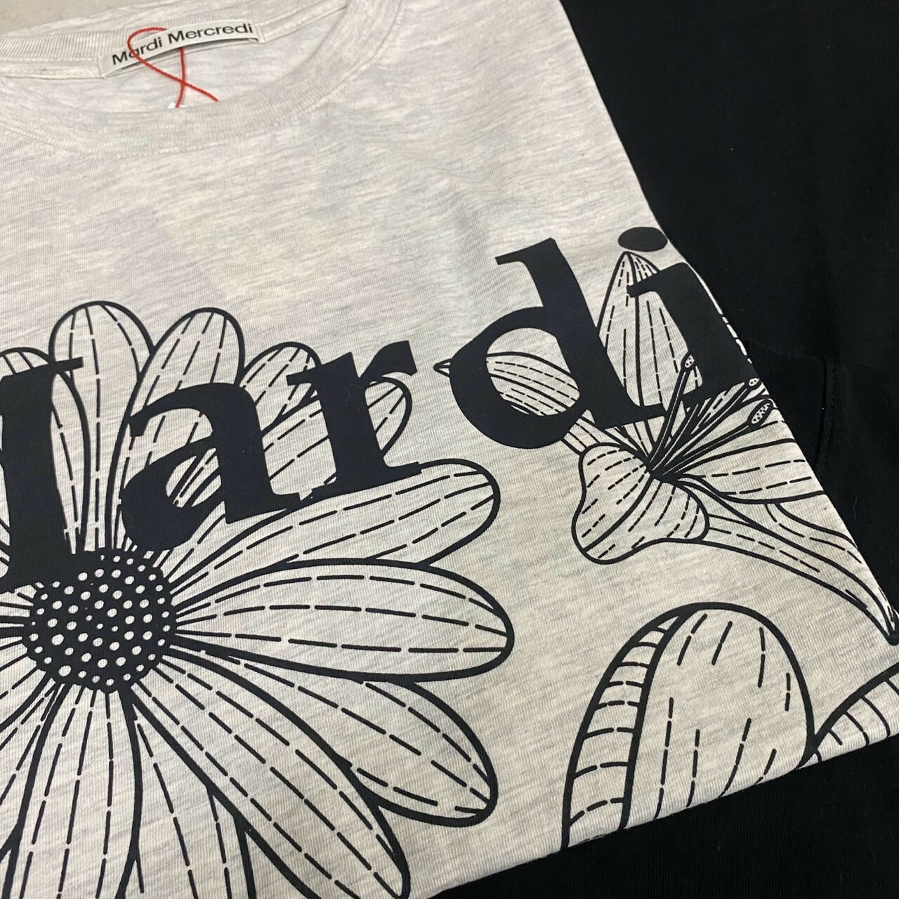 MARDI MERCREDI 三花印花短TEE 經典小雛菊 TSHIRT TRIPLE FLOWER