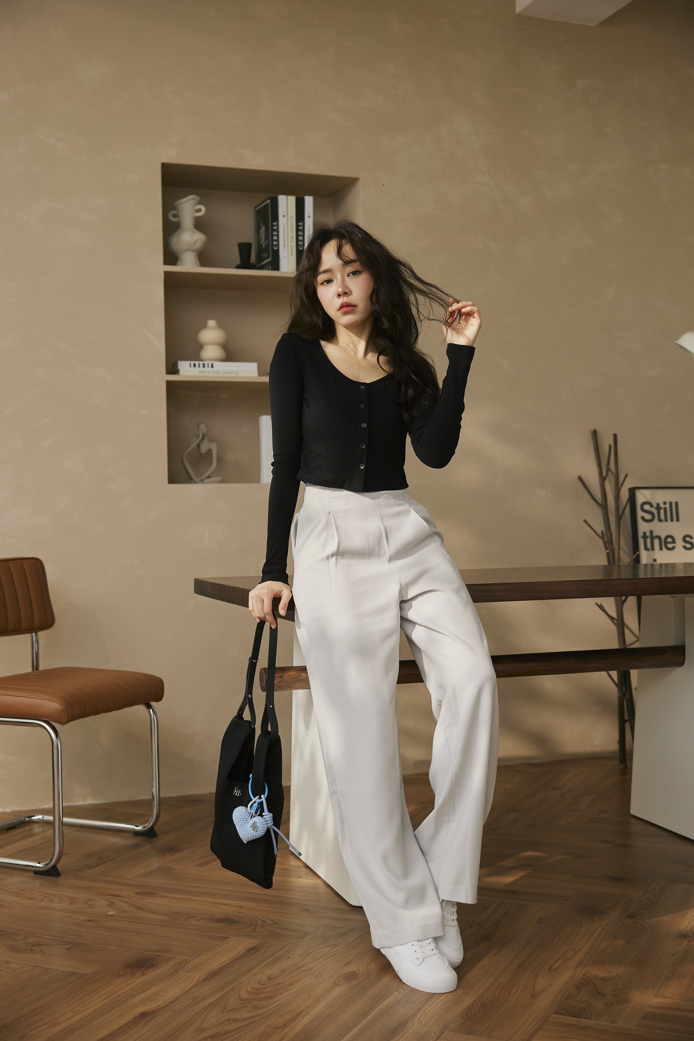 親膚棉經典排釦修飾上衣-黑