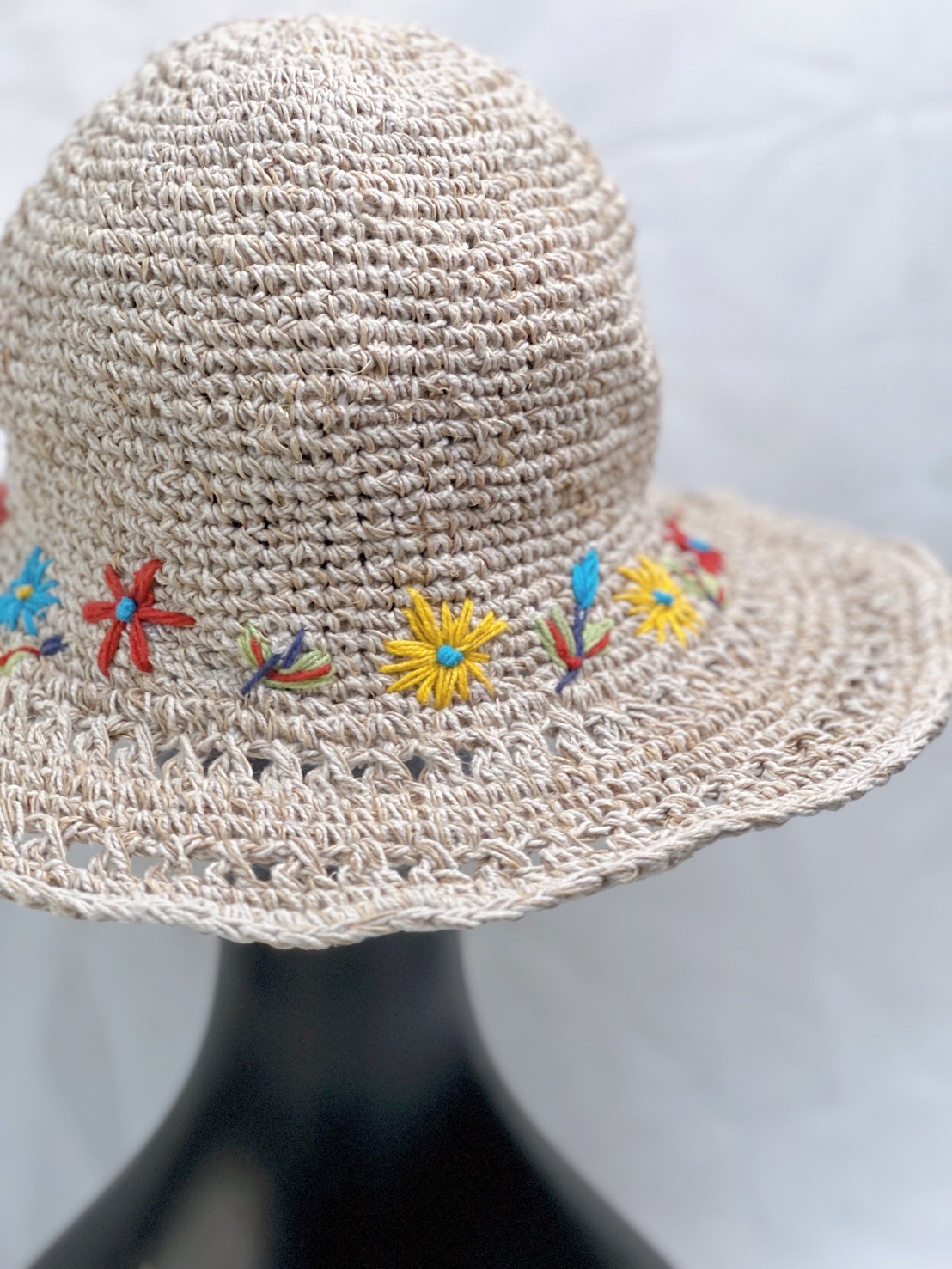 尼泊爾編織帽 / 小花圍繞