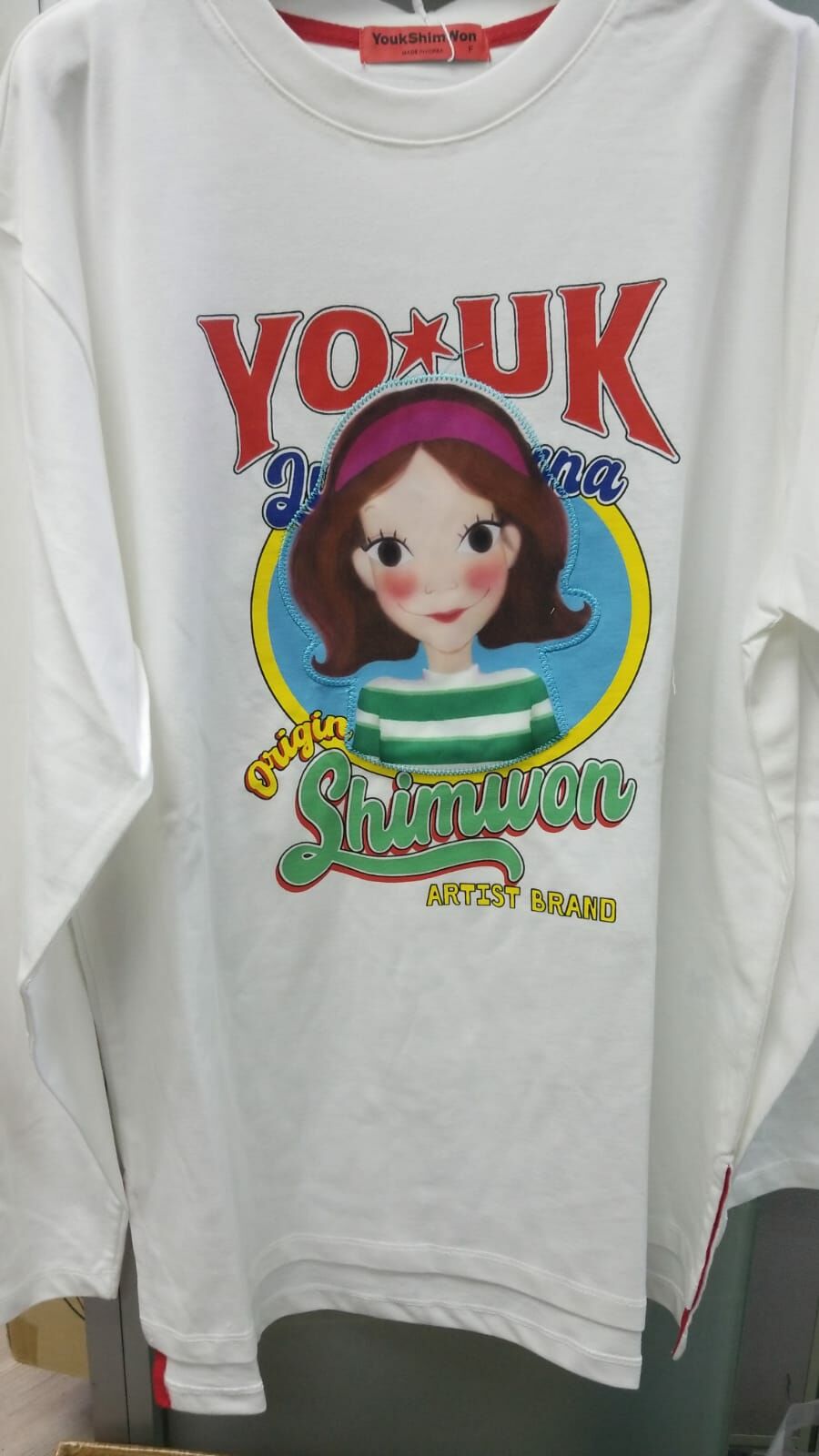 CD702**  陸蕊緩tee