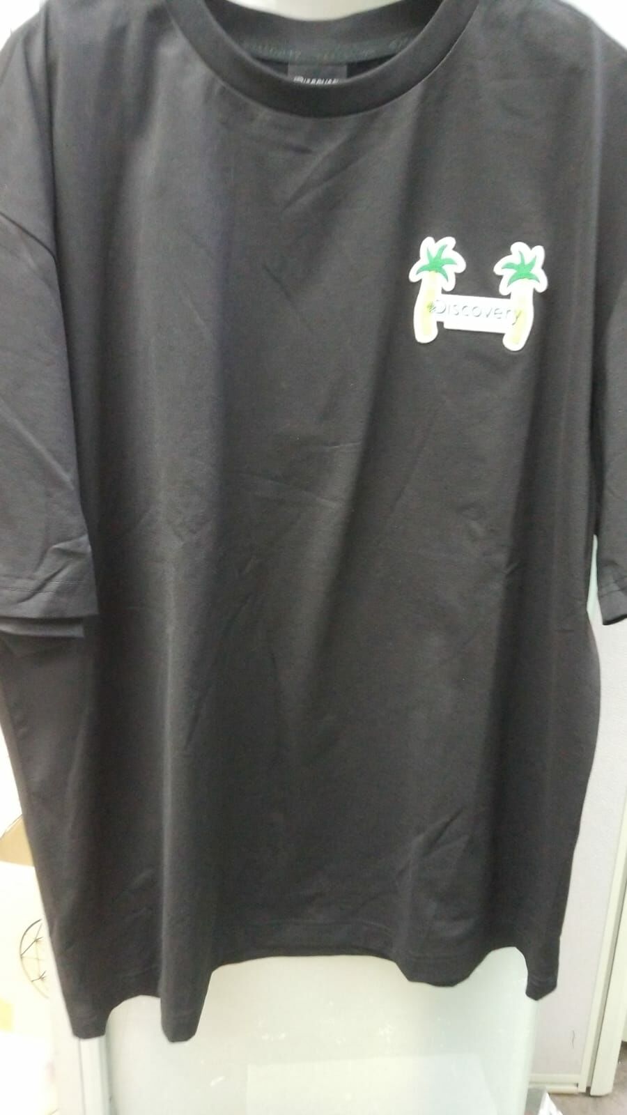 CD727**  Discovery tee