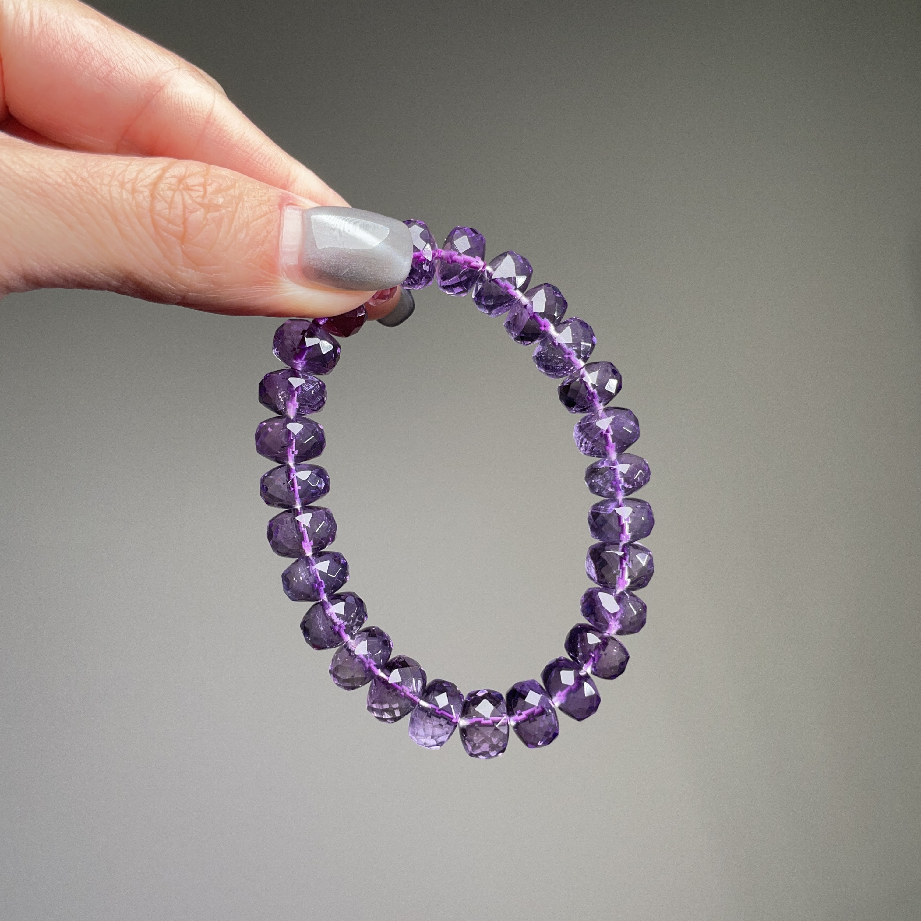 澄澈紫韻 · 淺紫鑽切紫水晶