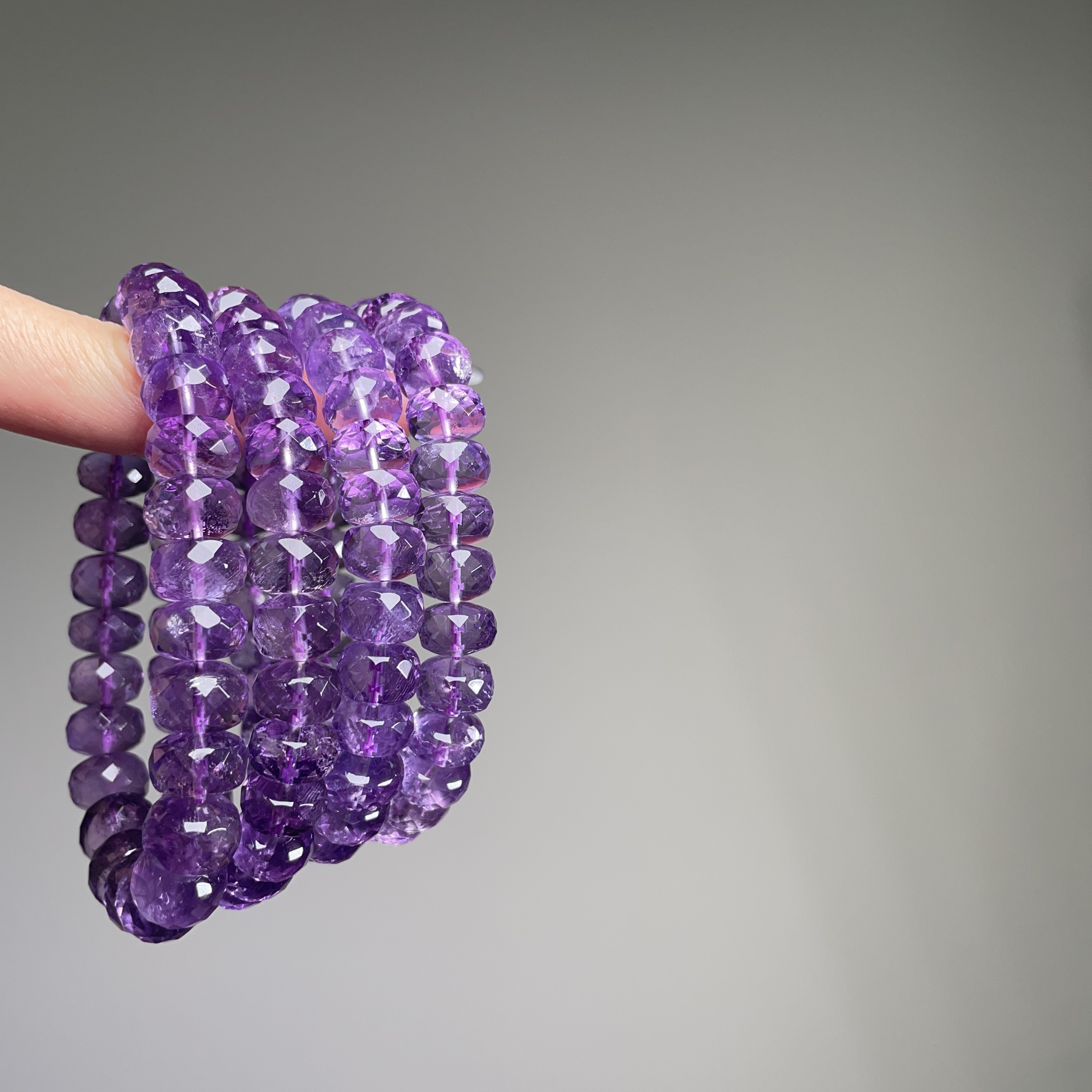 澄澈紫韻 · 淺紫鑽切紫水晶