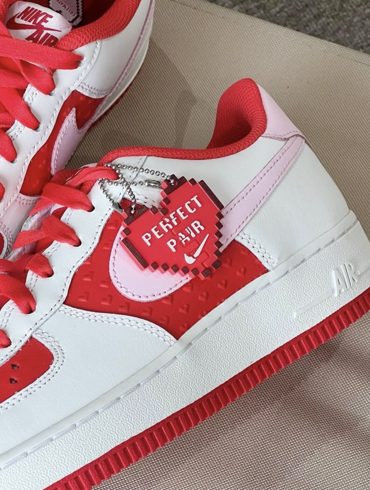 Nike Air Force 1 AF1 情人節限定 白紅色 粉色 愛心 皮革 積木 大童款 HV5165-121/預購