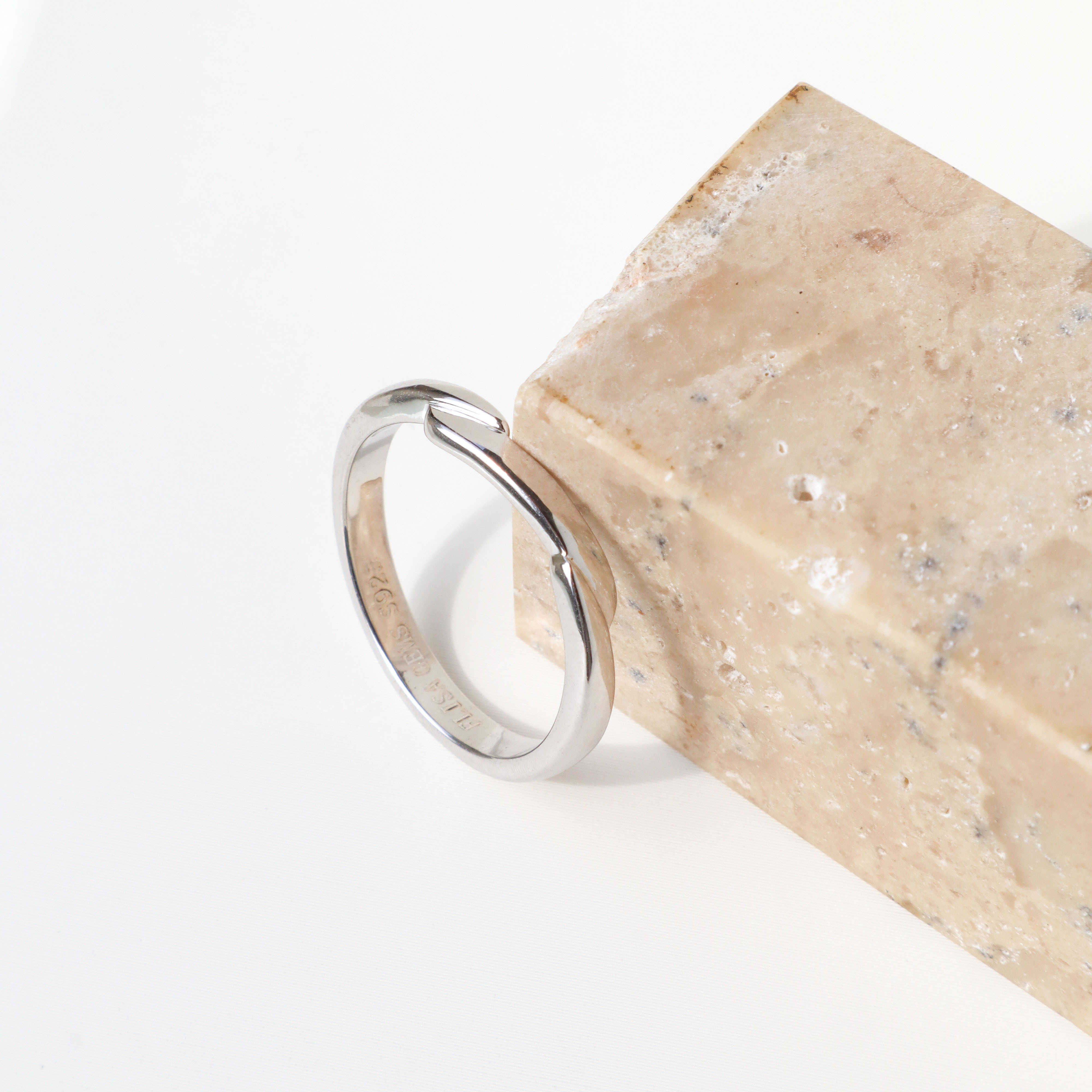 Silver/旋浪．交錯曲線對戒(男)