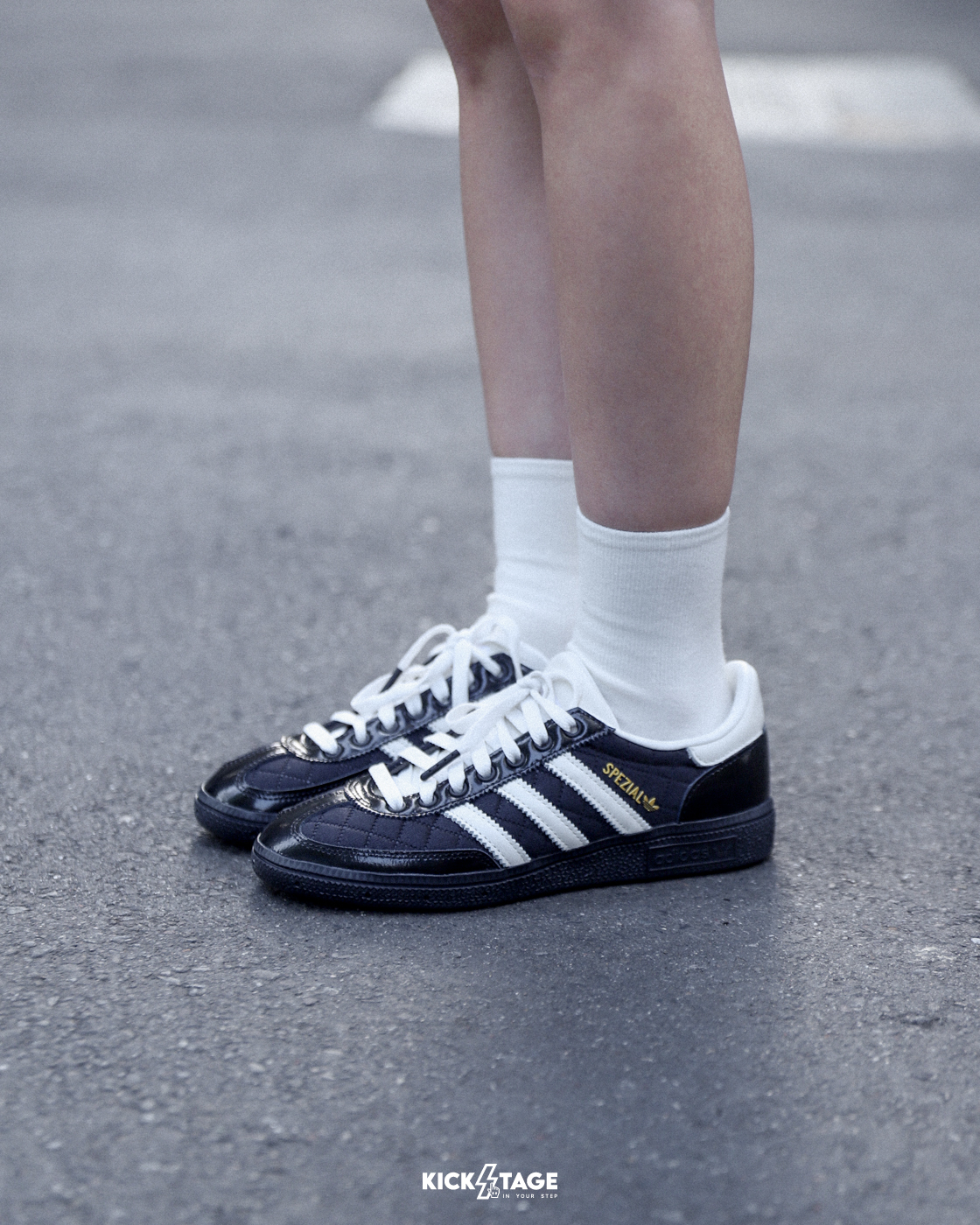 <連線代購商品>ADIDAS HANDBALL SPEZIAL 小香風 黑菱格紋 休閒鞋 運動鞋【JP5669】