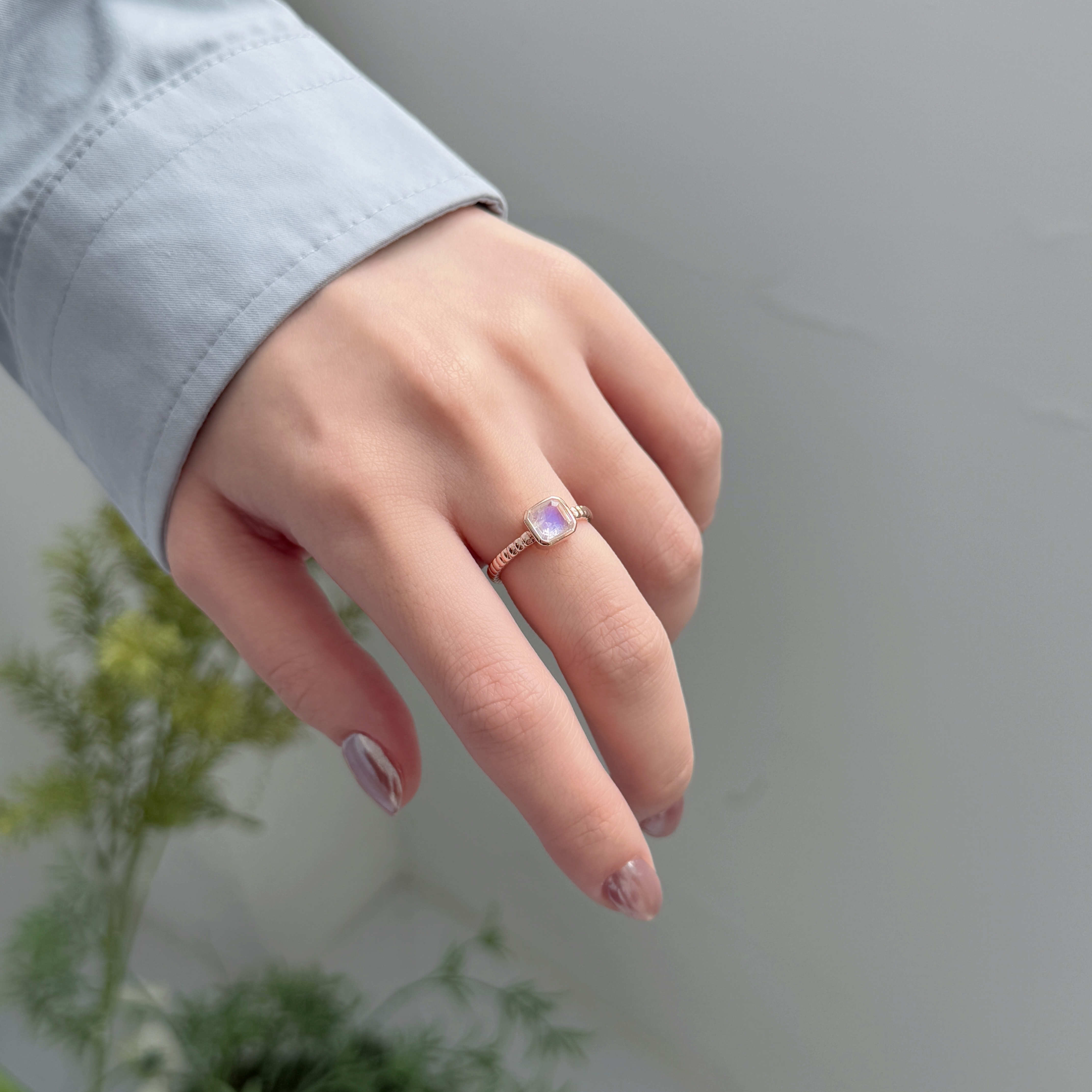 Asscher grid月光石戒指