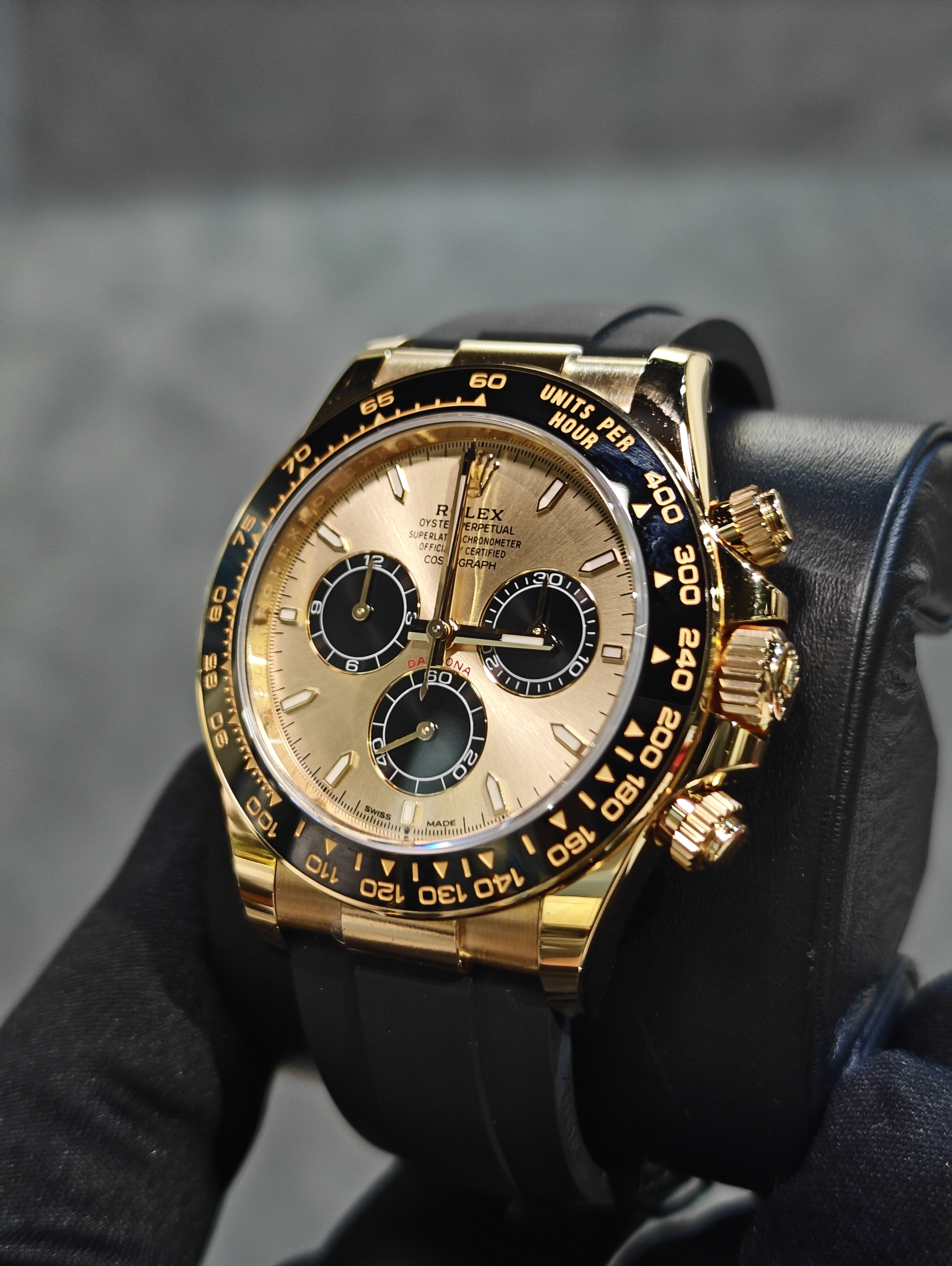 全新勞力士126518LN 126518 地通拿香檳色及黑色錶面黃金余文樂 40MM