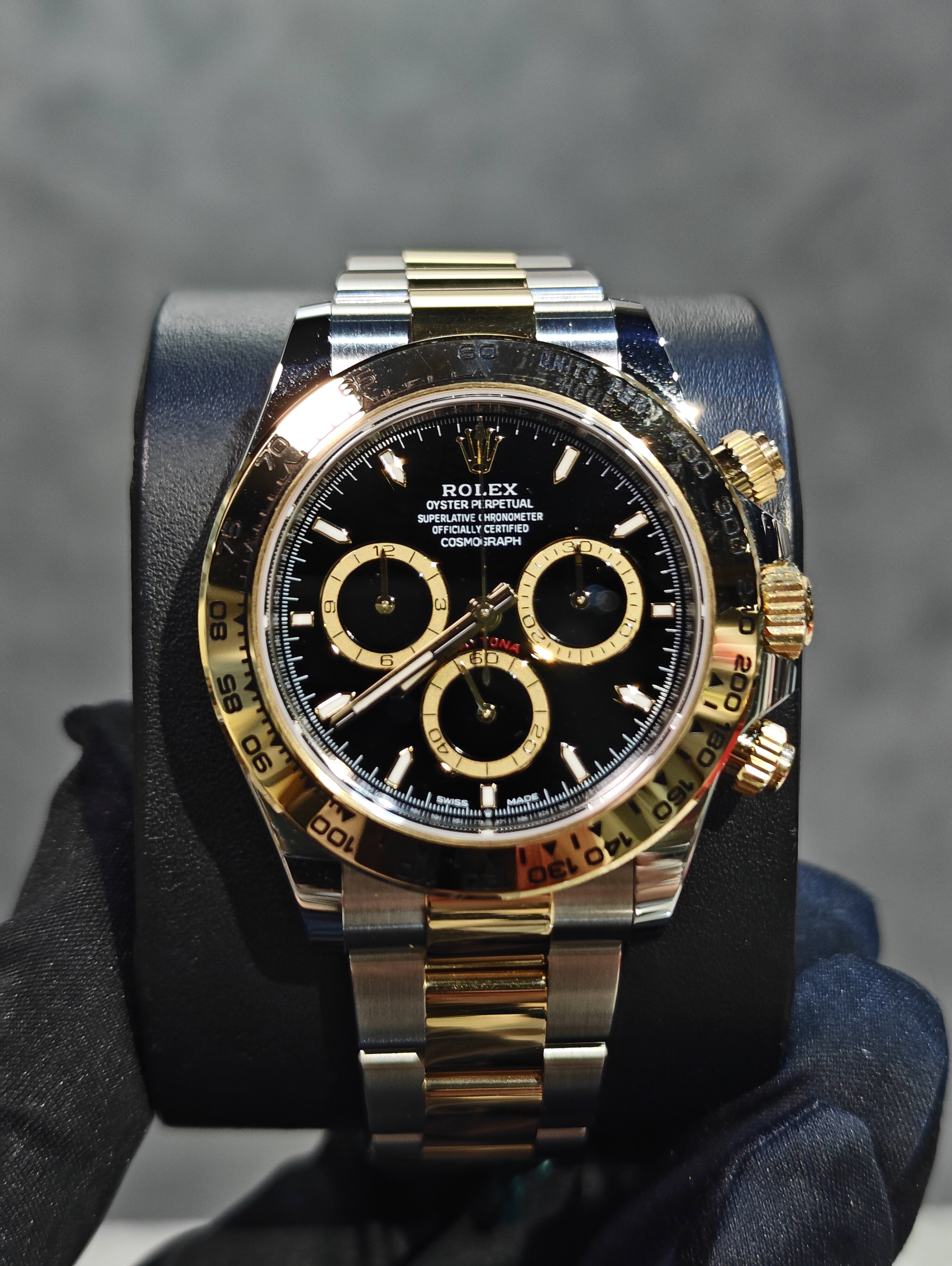 ROLEX DAYTONA 126500 2コマ