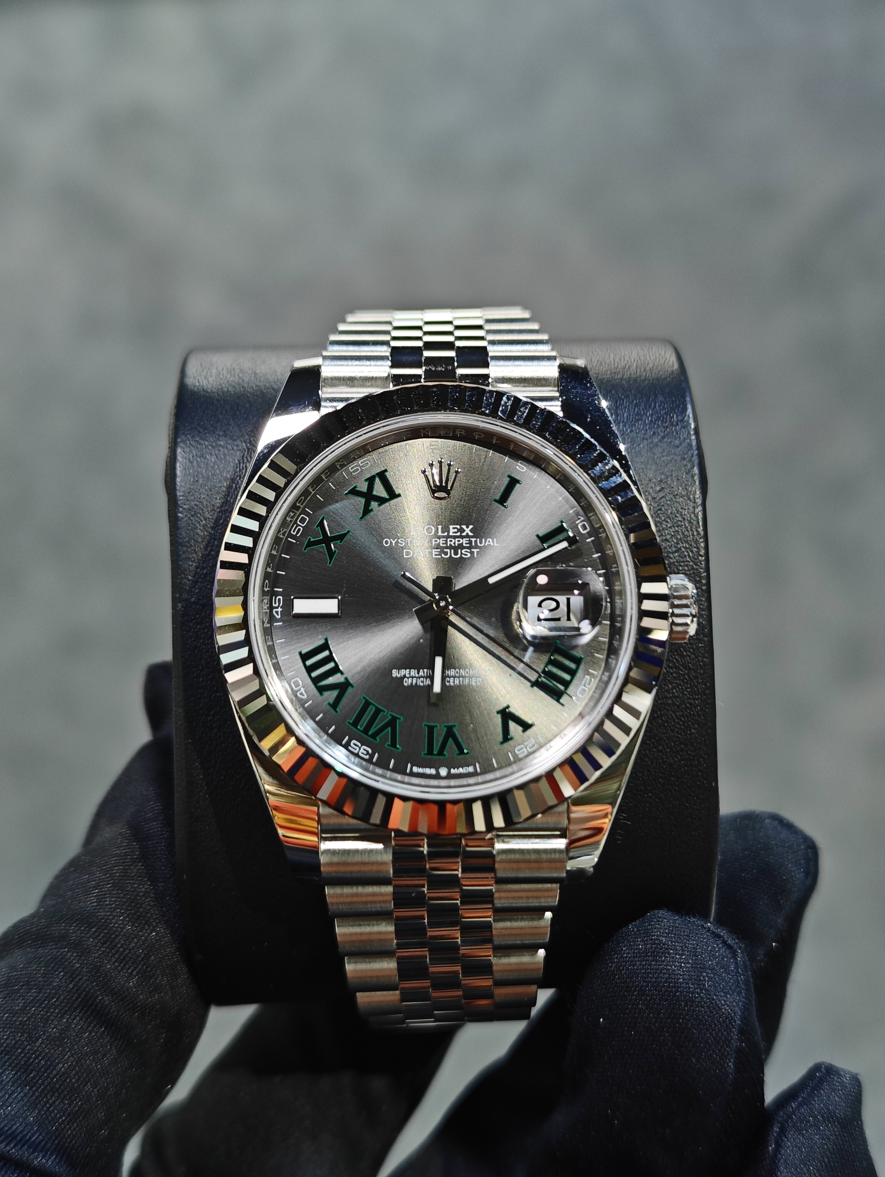 ロミ Rolex 126334 grey Datejust green roman index jubilee