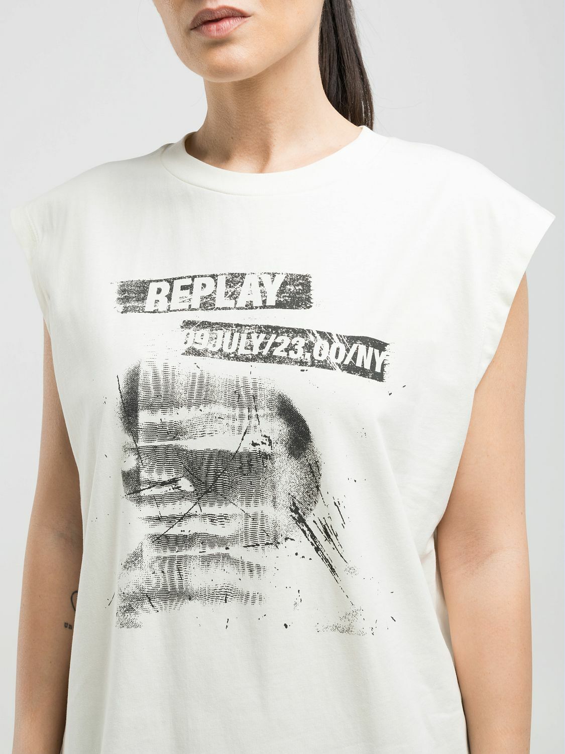 米色男友版型印花蓋肩袖T恤