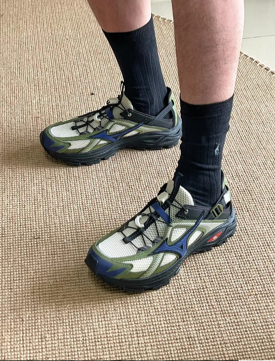 Outfit Men Yeezy Boost 700 Mauve Outfit Ideas MIZUNO Racer Trail