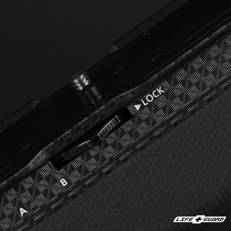 LIFE+GUARD 貼膜安裝示意，適用 Nikon MB-N12