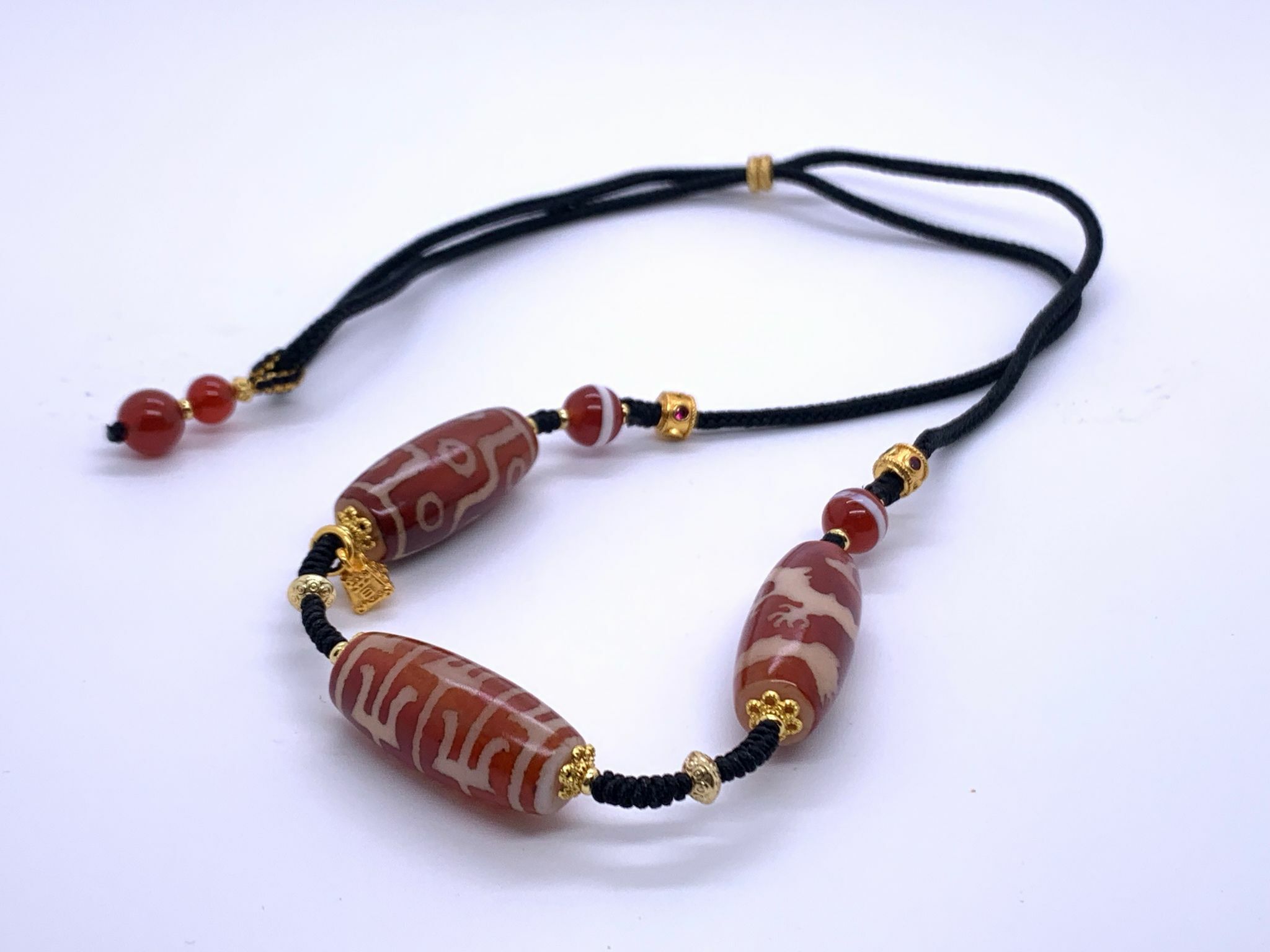 D23 - 紅肉天珠項鏈設計款