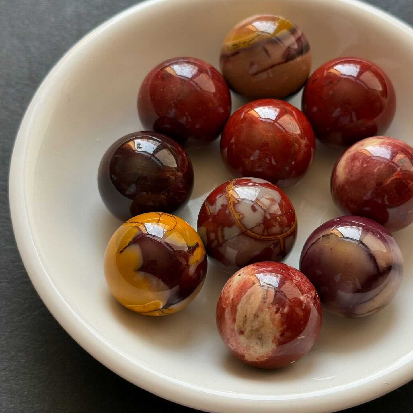 [原石] 魔凱石 / 蛋黃石 水晶小球