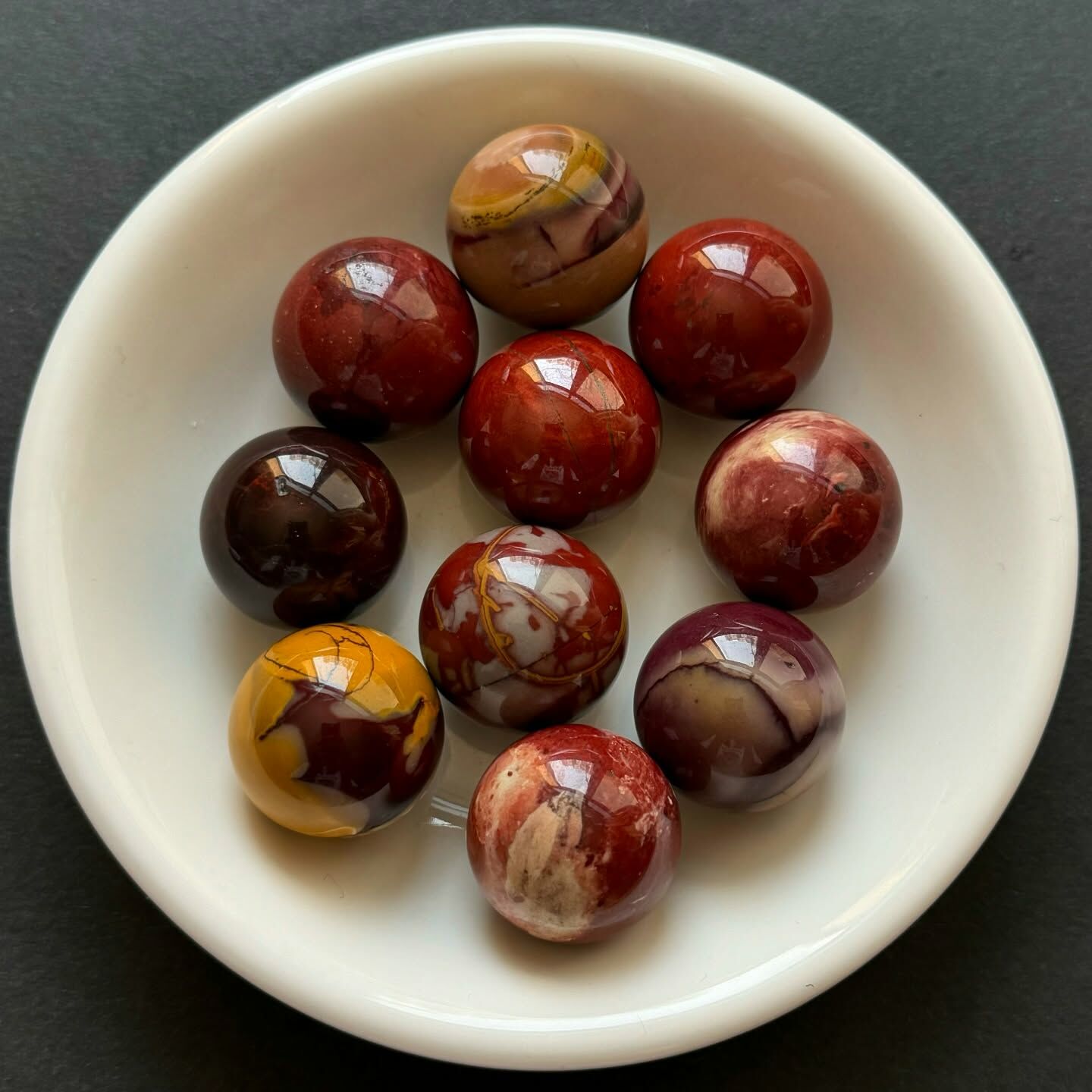 [原石] 魔凱石 / 蛋黃石 水晶小球