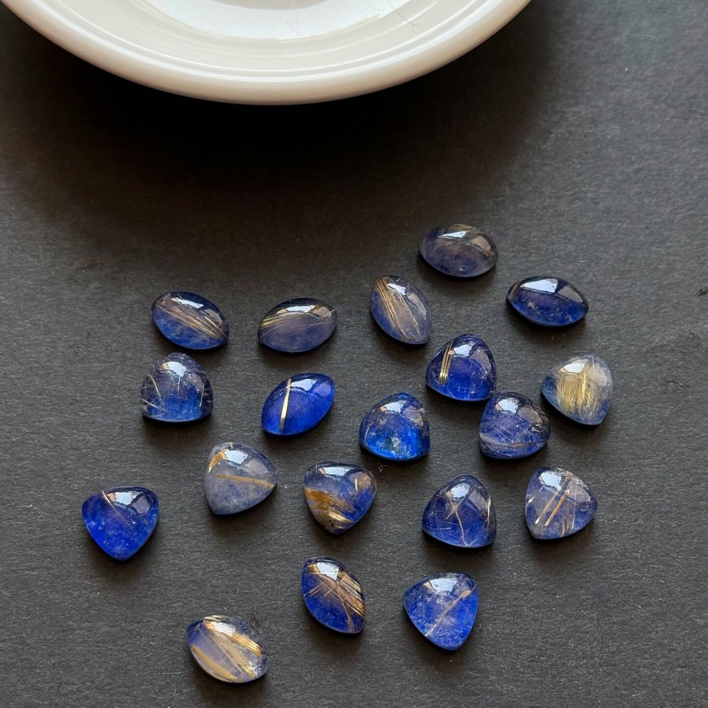 [原石] 青金石 +鈦髮晶 水晶蛋面 （天然石貼合加工）