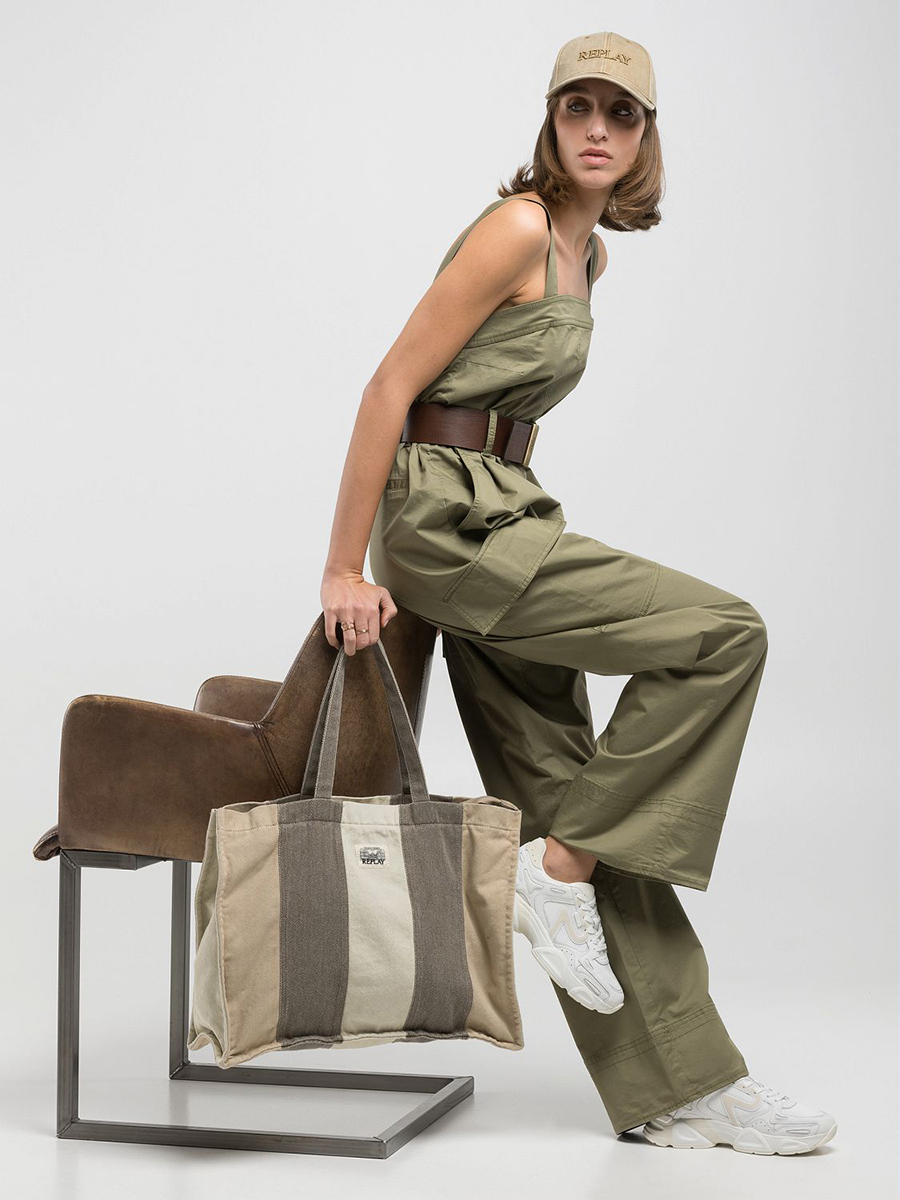 軍綠色寬帶背心多口袋連身褲