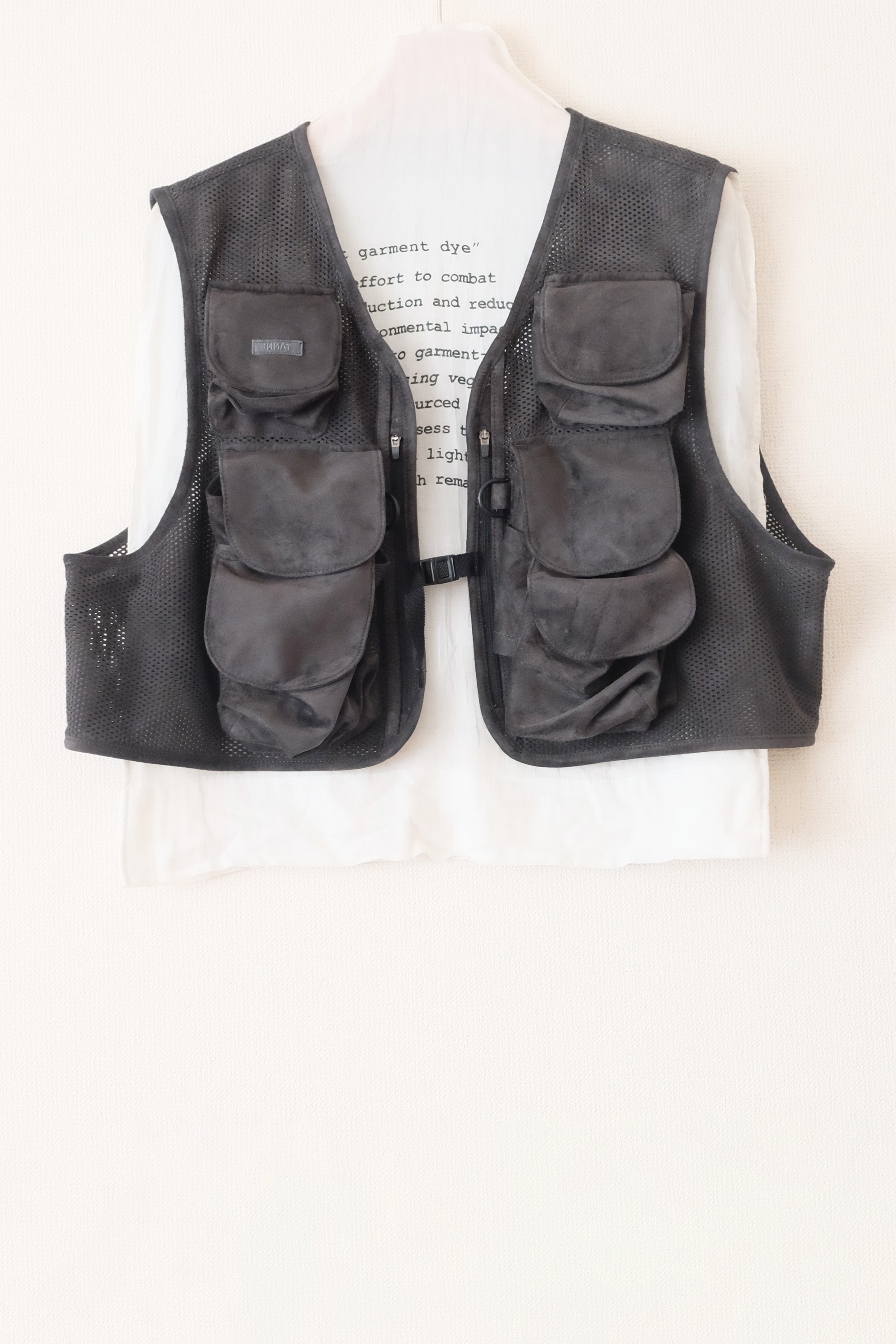 INNAT SUEDE MESH VEST (2COL)