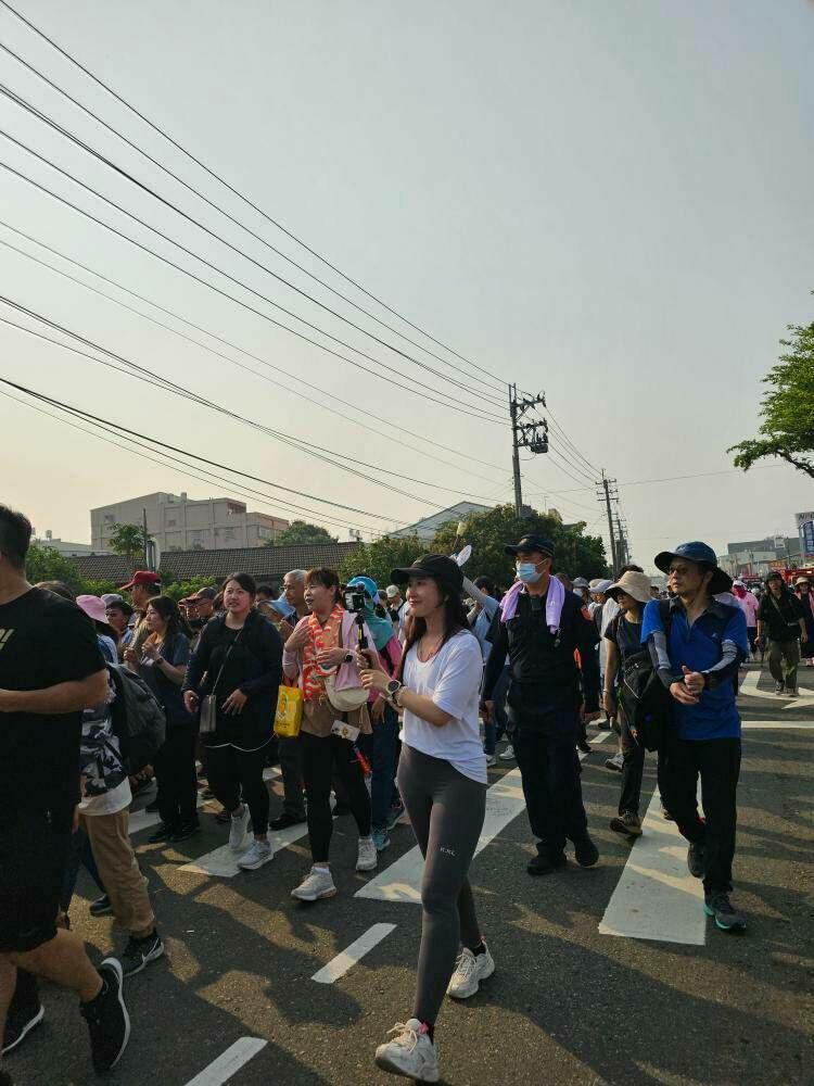 穿著排汗涼感上衣，快速排汗更舒適｜2025白沙屯媽祖遶境-急行軍進香裝備指南！