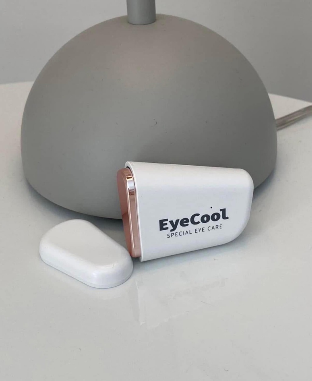 韓國最新第二代 EyeCool專利Mini溫感按摩眼機(玫瑰金)