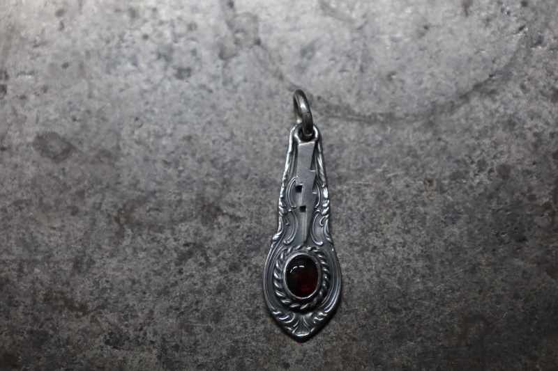 CC-71 handle top/garnet/lightning