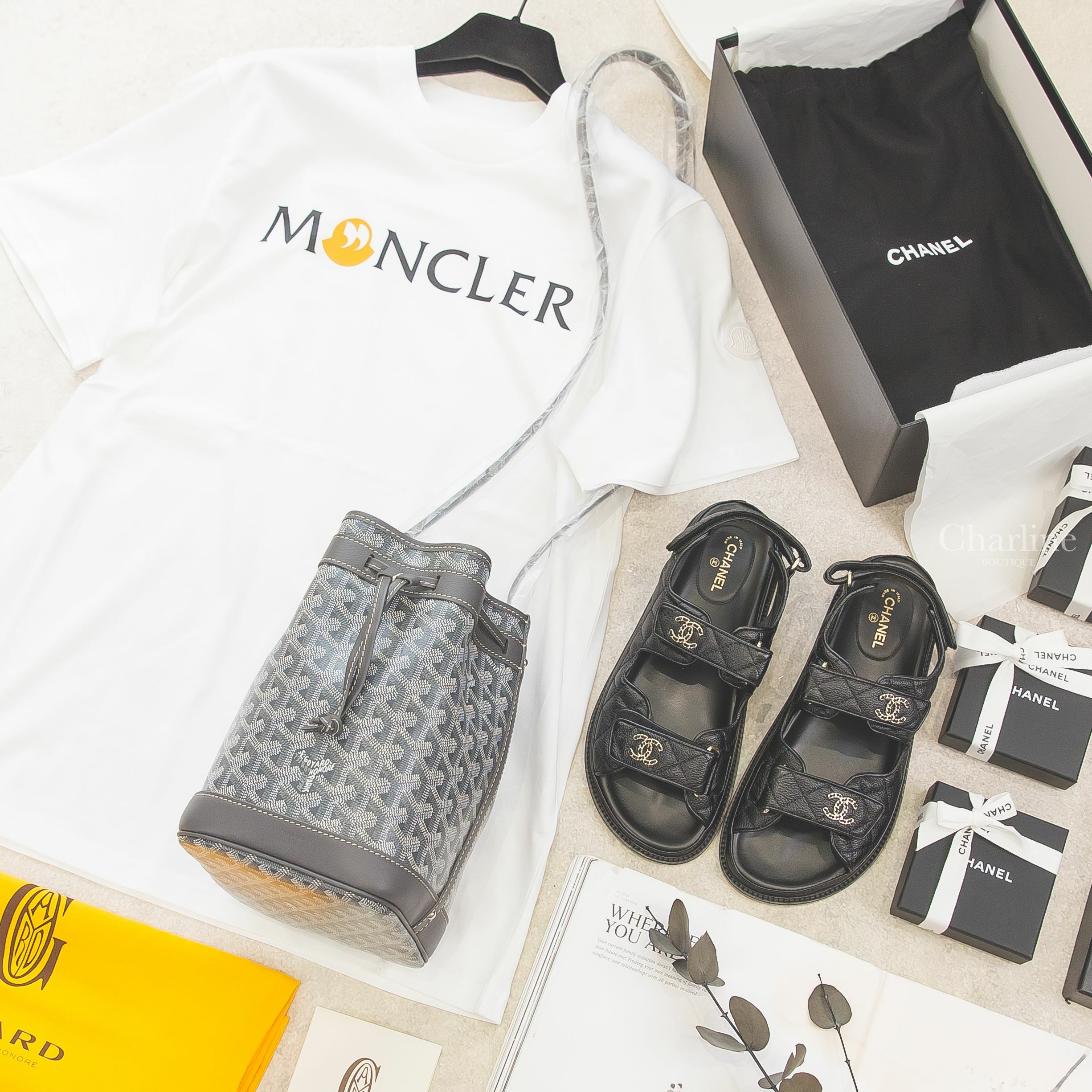 Goyard Petit Flot Bucket Bag 灰色帆布小牛皮同色肩帶水桶肩背包,Chanel Sandal 黑色金CC皮穿鍊魔鬼氈荔枝菱格紋涼鞋-Charline Boutique 精品代購