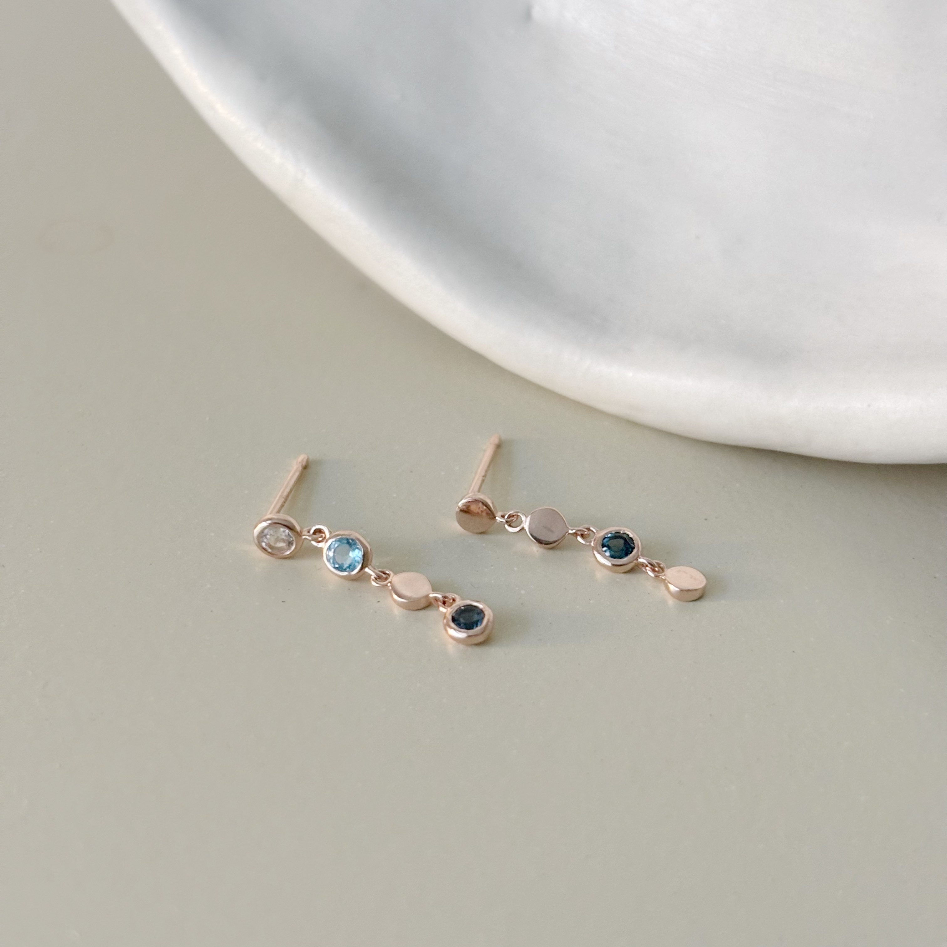 HaloFlow藍色系寶石耳環