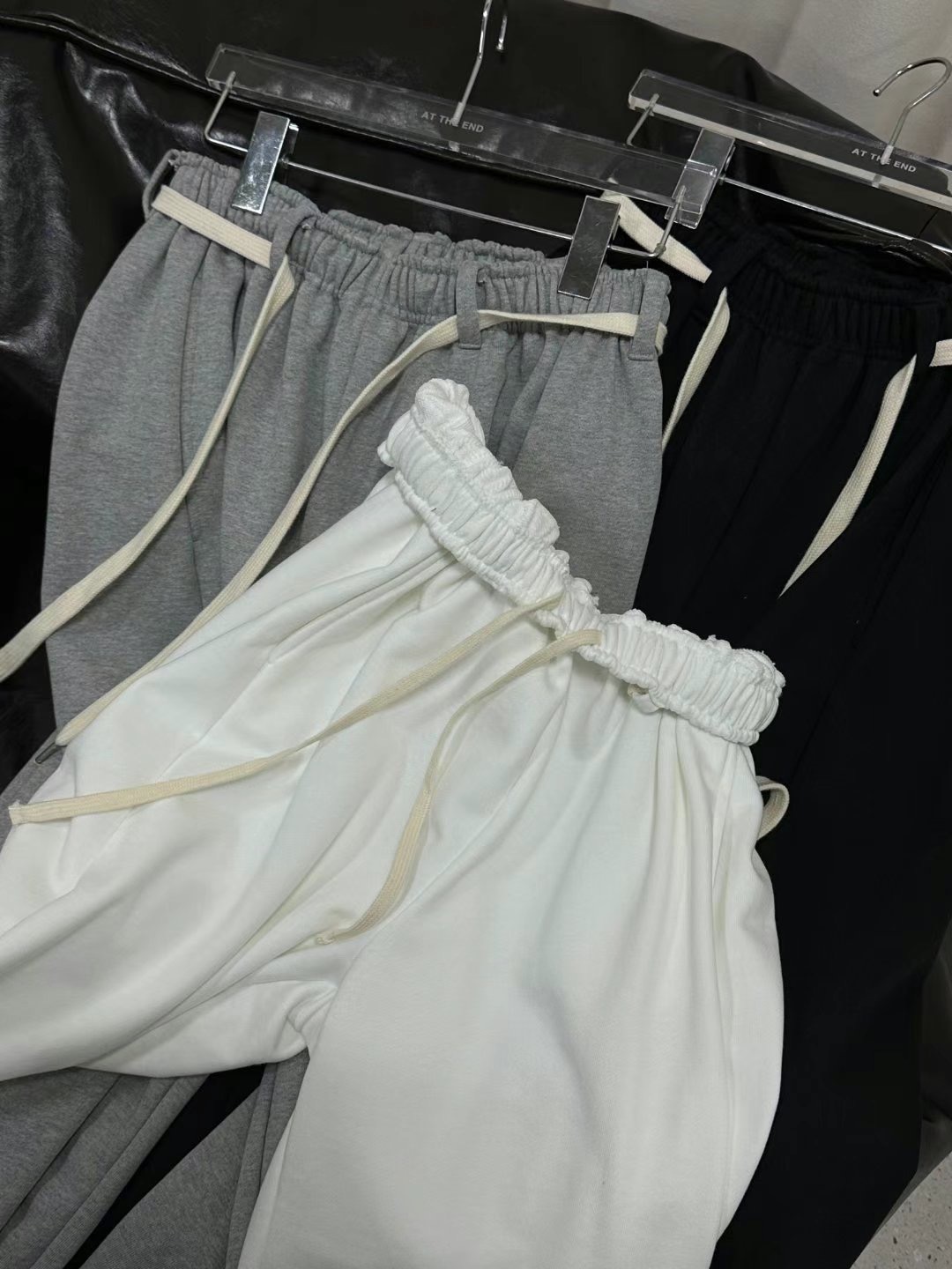 TE2503 bell-washed pants