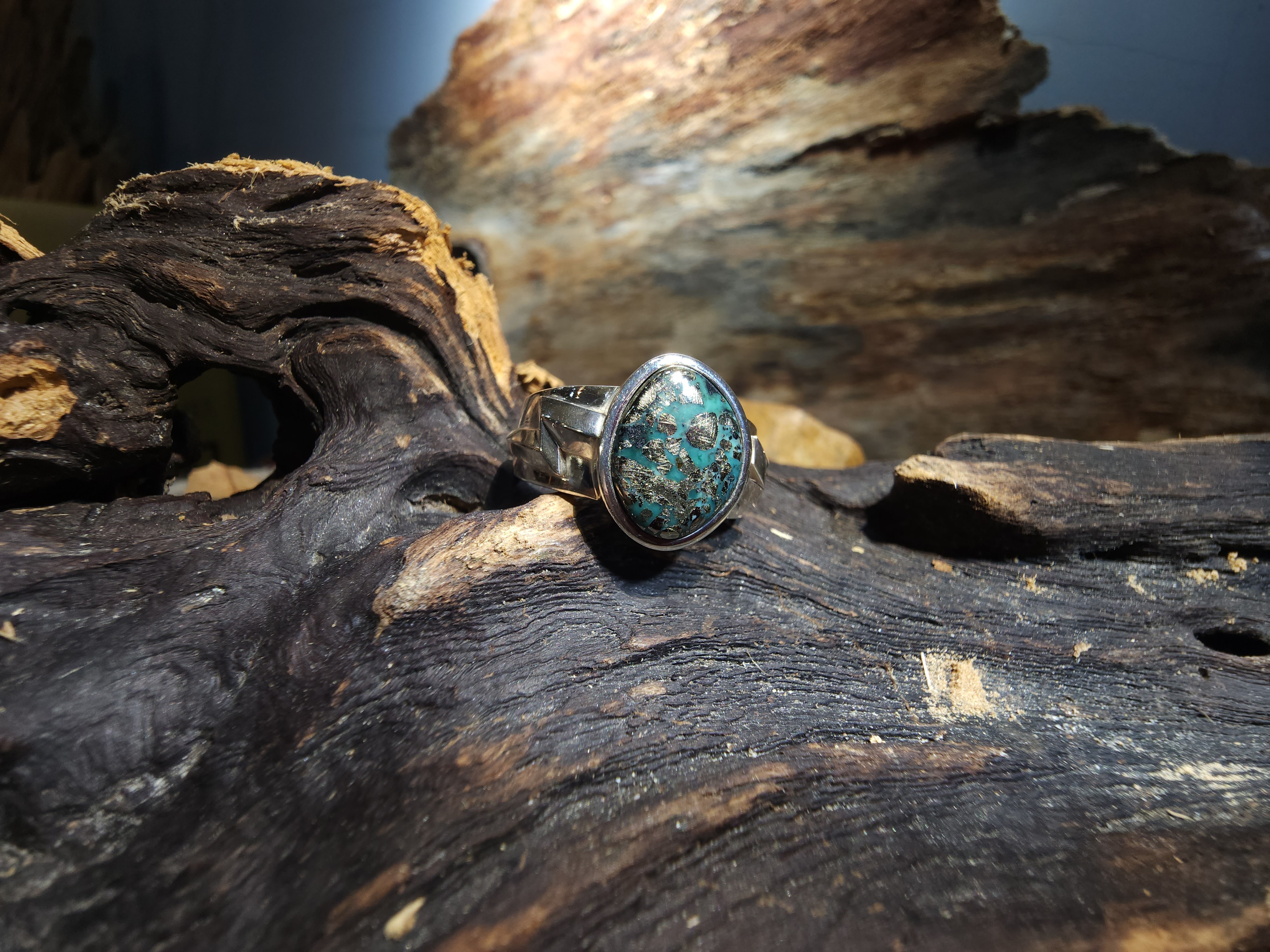 *Black Venom Jewelry- Freedom & Prayer 純銀閃電戒鑲 Morenci II松石